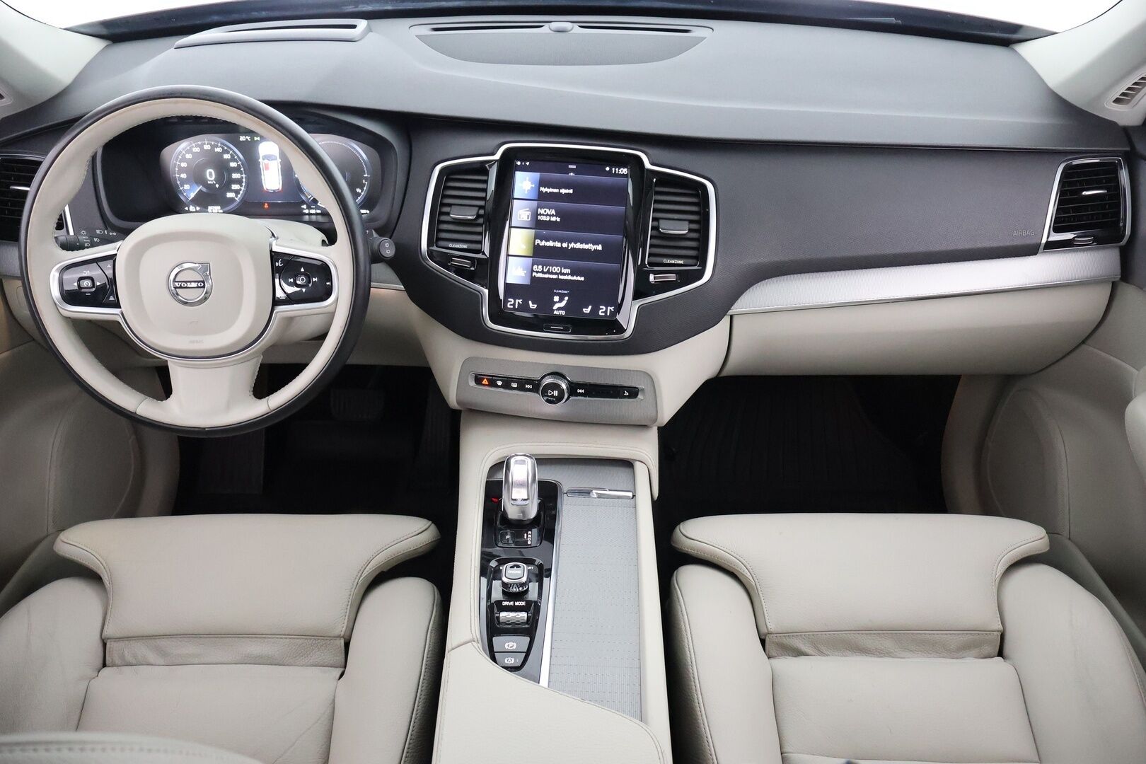 Volvo XC90 2016 T8 Twin Engine AWD Inscription aut - Suomi-Auto / HUD / Adapt.vak / 360-kamera / Muistinahat / VOC / Aktiiviset LED -ajovalot / NAVI