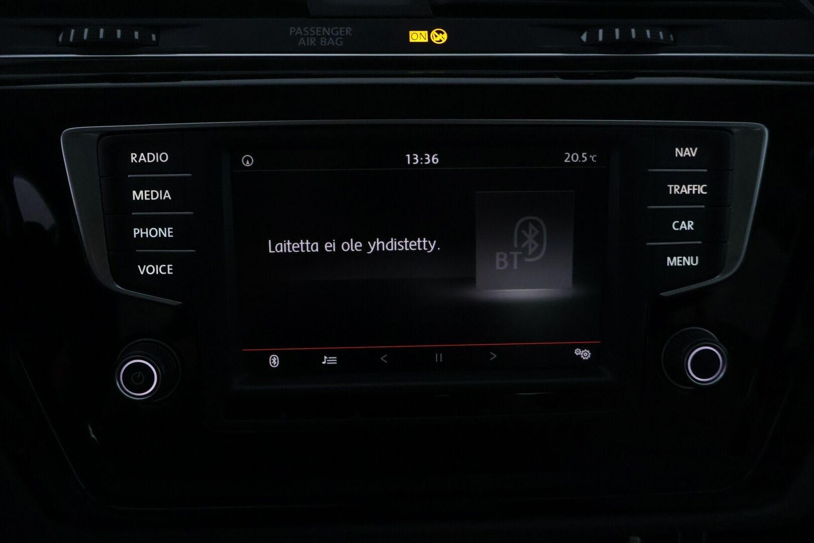 Volkswagen Touran 2016 1.4 TS 110 kW | Webasto | ACC | Panorama | 7-Paikkainen
