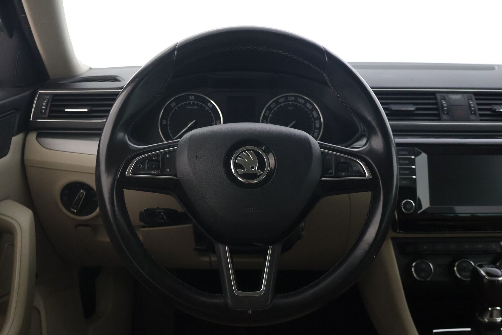 Skoda Superb 2016 Combi 2,0 TDI 190 Style DSG Autom. - | Suomi-auto | ACC | Webasto | Canton | Muistipenkki | Nahka-alcantara | P. Tutkat | Bi-Xenon | Vetokoukku | Keylessgo | 