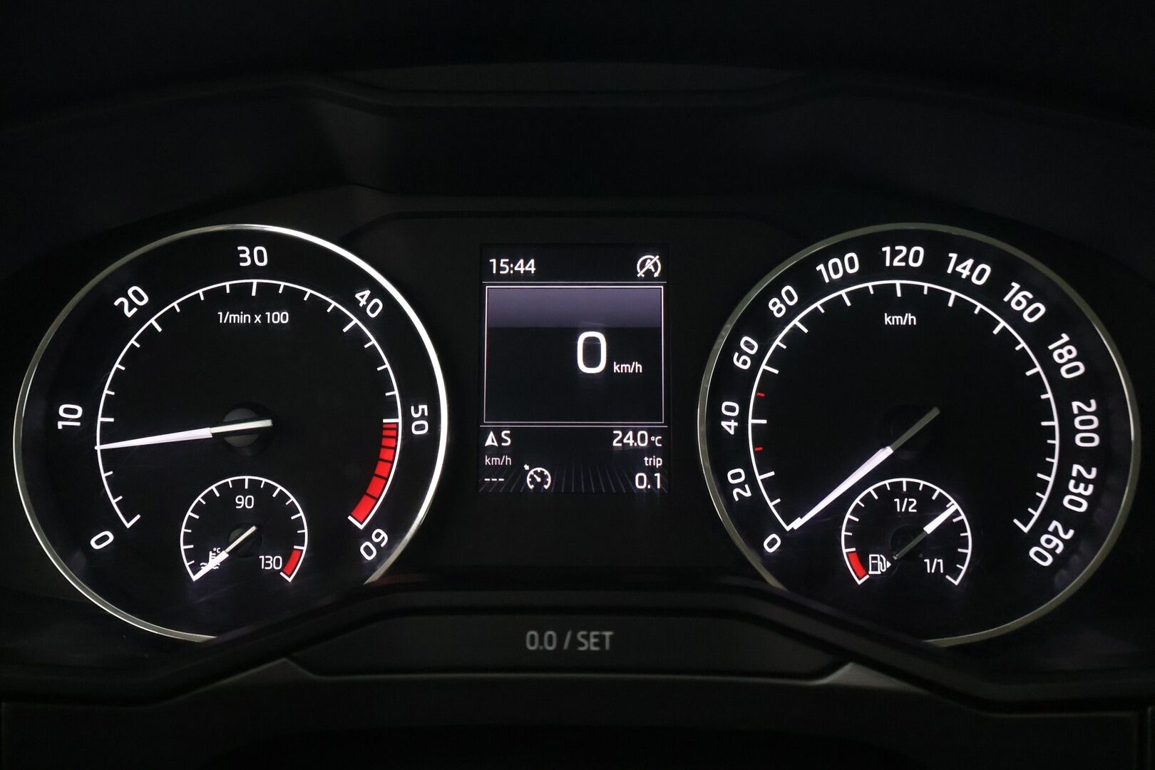 Skoda Superb 2016 Combi 2,0 TDI 190 Style DSG Autom. - | Suomi-auto | ACC | Webasto | Canton | Muistipenkki | Nahka-alcantara | P. Tutkat | Bi-Xenon | Vetokoukku | Keylessgo | 