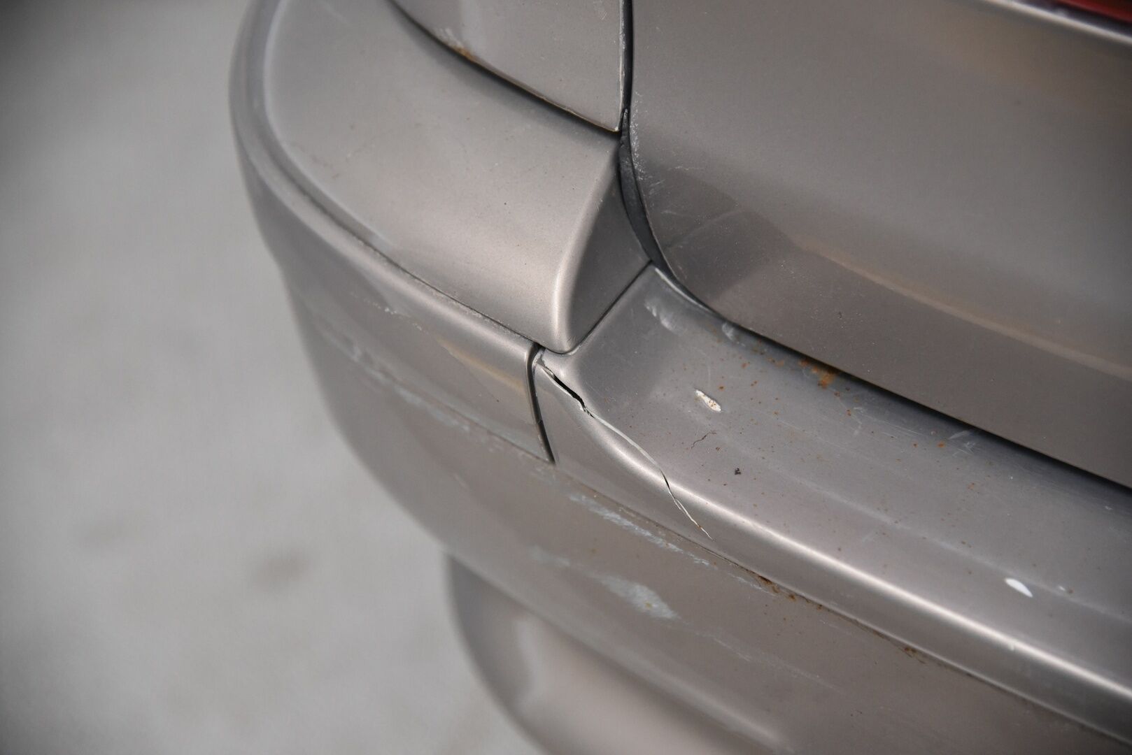 BMW 525 2004 5D 525I TOURING / Sporttinahat / Tarkka huoltokirja / Vetokoukku / 2x Renkaat  - YritysOutlet - Myydään vain yrityksille - 2x Renkaat / Vakkari / Vetokoukku / Suomi-auto