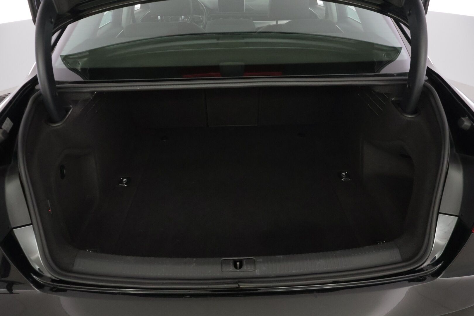 Audi A4 2016 Sedan Business Sport 1,4 TFSI 110 kW S tronic - | Suomi-auto | Webasto | Digimittaristo | Led | Koukku | NMI Plus Navi |