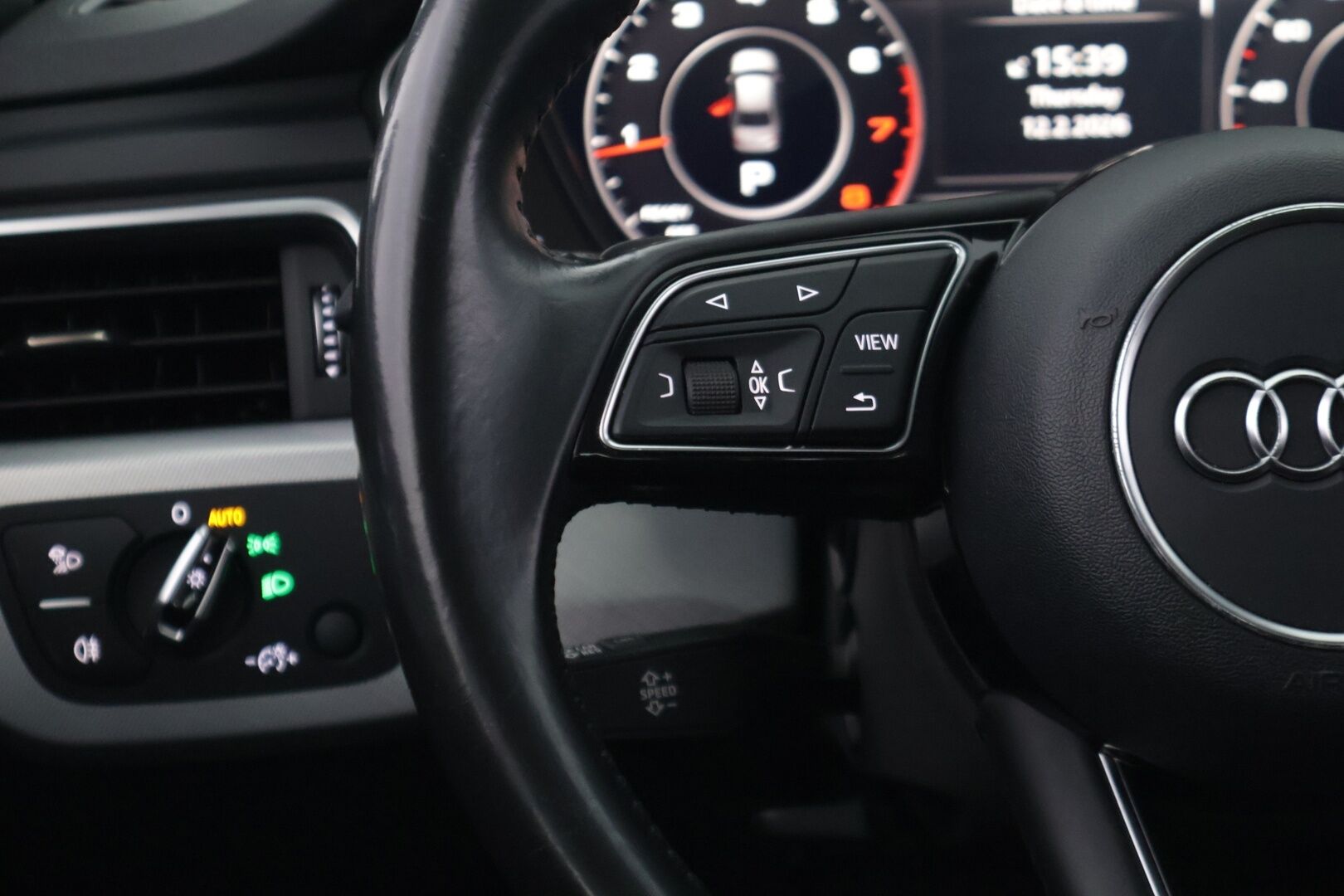 Audi A4 2016 Sedan Business Sport 1,4 TFSI 110 kW S tronic *Webasto / Digimittaristo / Led / Koukku / NMI Plus Navi* - Suomi-auto / Kahdet vanteet / Huollettu 1/26 - HULLUT AVAJAISHULINAT KORKOTARJOUS 3,29 %