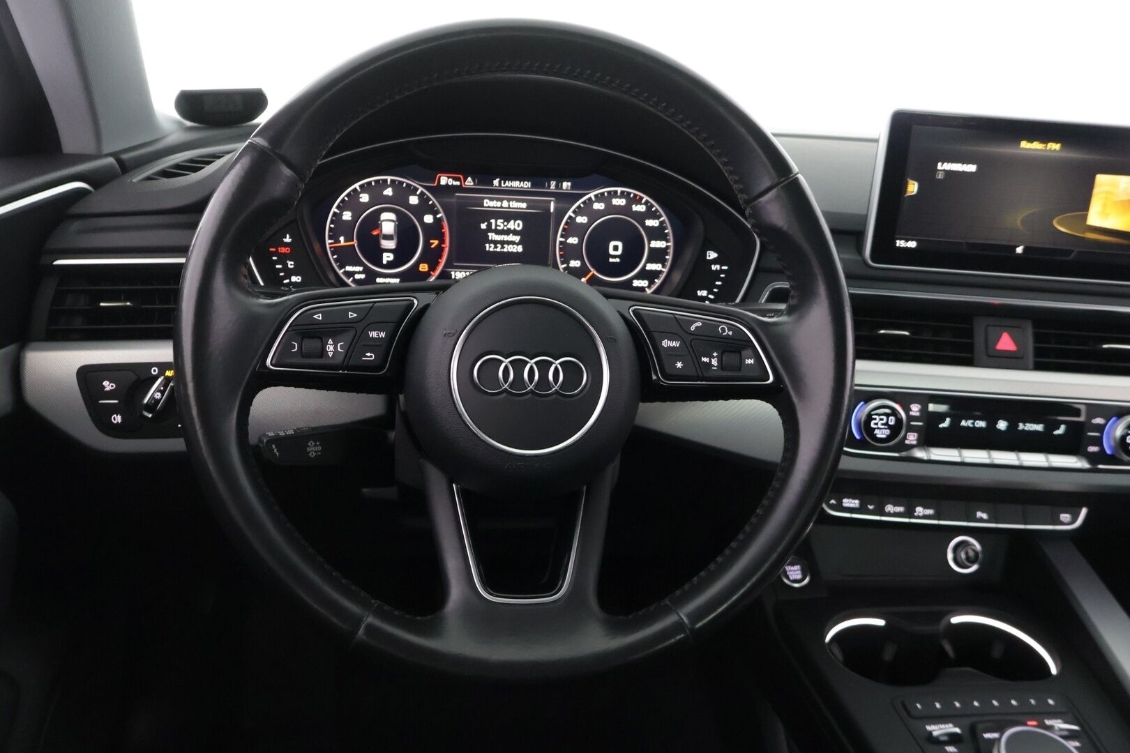 Audi A4 2016 Sedan Business Sport 1,4 TFSI 110 kW S tronic - | Suomi-auto | Webasto | Digimittaristo | Led | Koukku | NMI Plus Navi |
