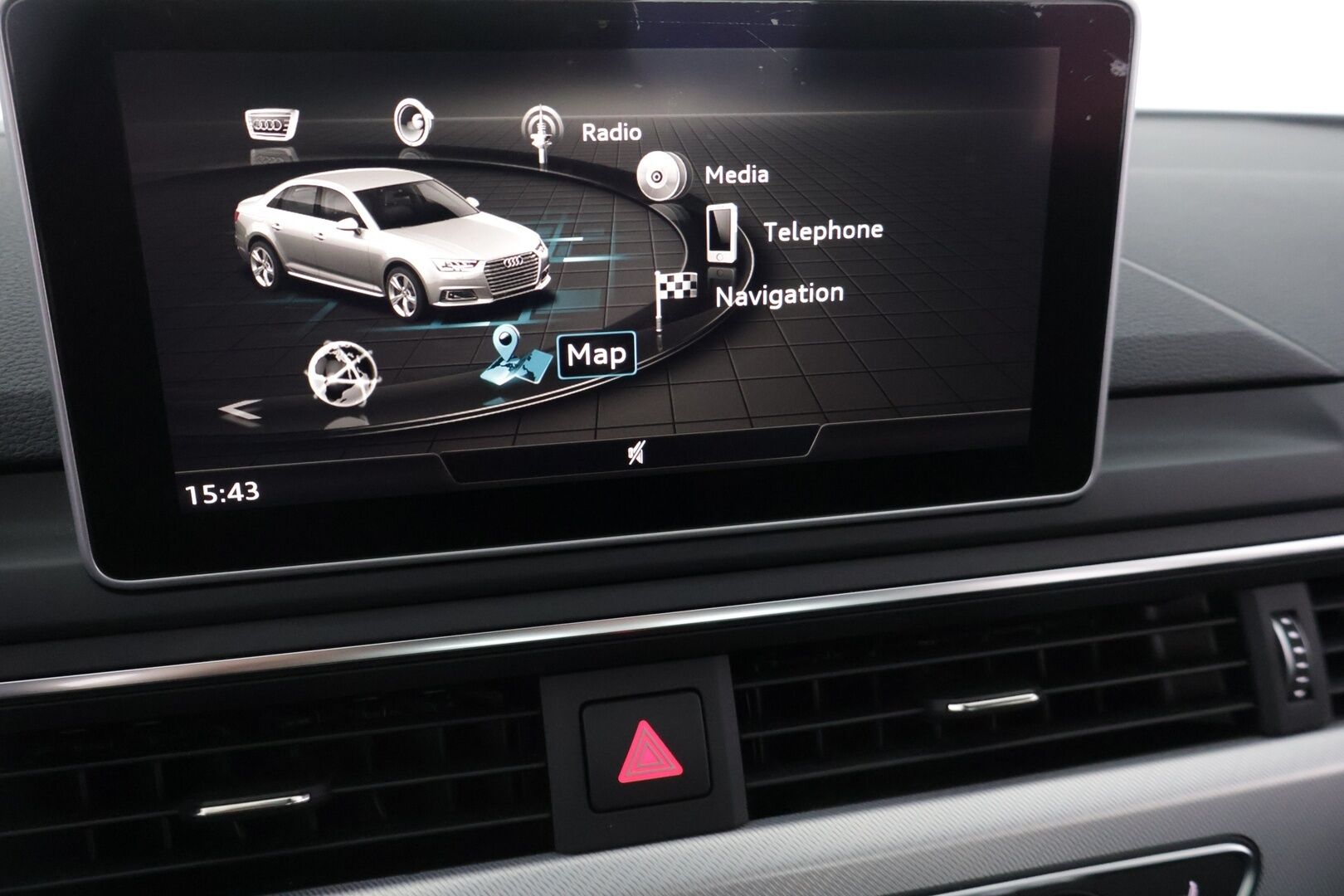 Audi A4 2016 Sedan Business Sport 1,4 TFSI 110 kW S tronic *Webasto / Digimittaristo / Led / Koukku / NMI Plus Navi* - Suomi-auto / Kahdet vanteet / Huollettu 1/26 - HULLUT AVAJAISHULINAT KORKOTARJOUS 3,29 %