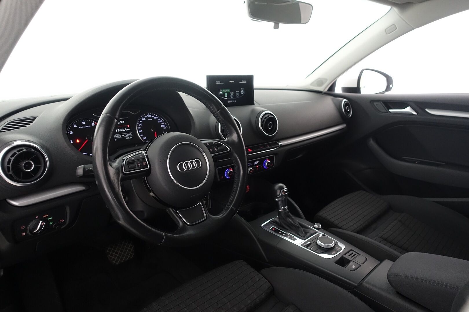 Audi A3 2016 Sedan Business Sport 1,4 TFSI 92 kW S tronic -  | Juuri Huollettu! | Suomi-auto | Lohko | Tutkat | Vakkari | Xenon | Bluetooth | 2X Renkaat & Aluvanteet |