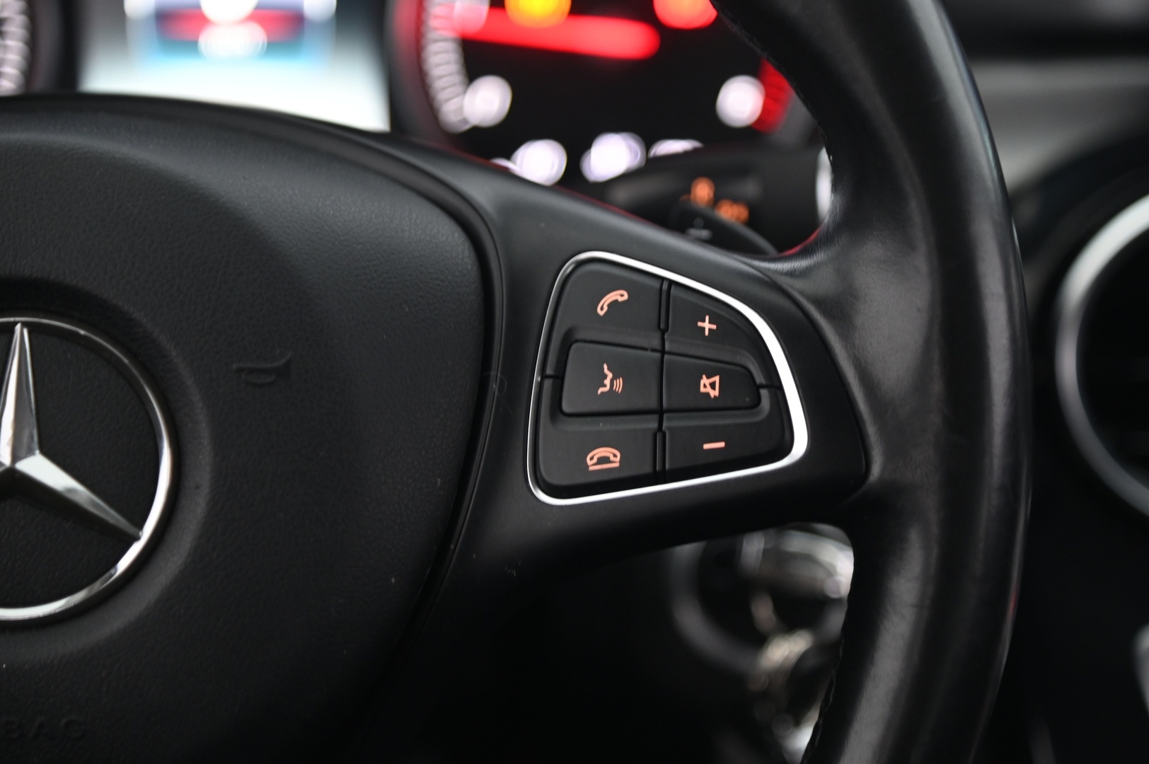 Mercedes-Benz C 2016 180 d T A Premium Business *Koukku / Suomi-auto / Lohko / Sporttipenkit* - *Garmin map pilot / 2x Renkaat & Vanteet!* - HULLUT AVAJAISHULINAT KORKOTARJOUS 3,29 %