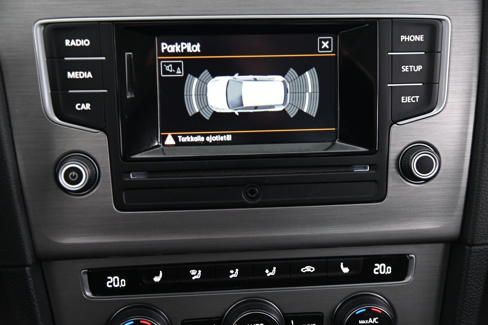 Volkswagen Golf 2016 Comfortline 1,6 TDI 81 kW (110 hv) 4MOTION Winter Edition *Webasto/  Kessy/  Vakkari/  Led/  Tutkat* - 2.om / Hihna vaihdettu 2024 / Suomiauto