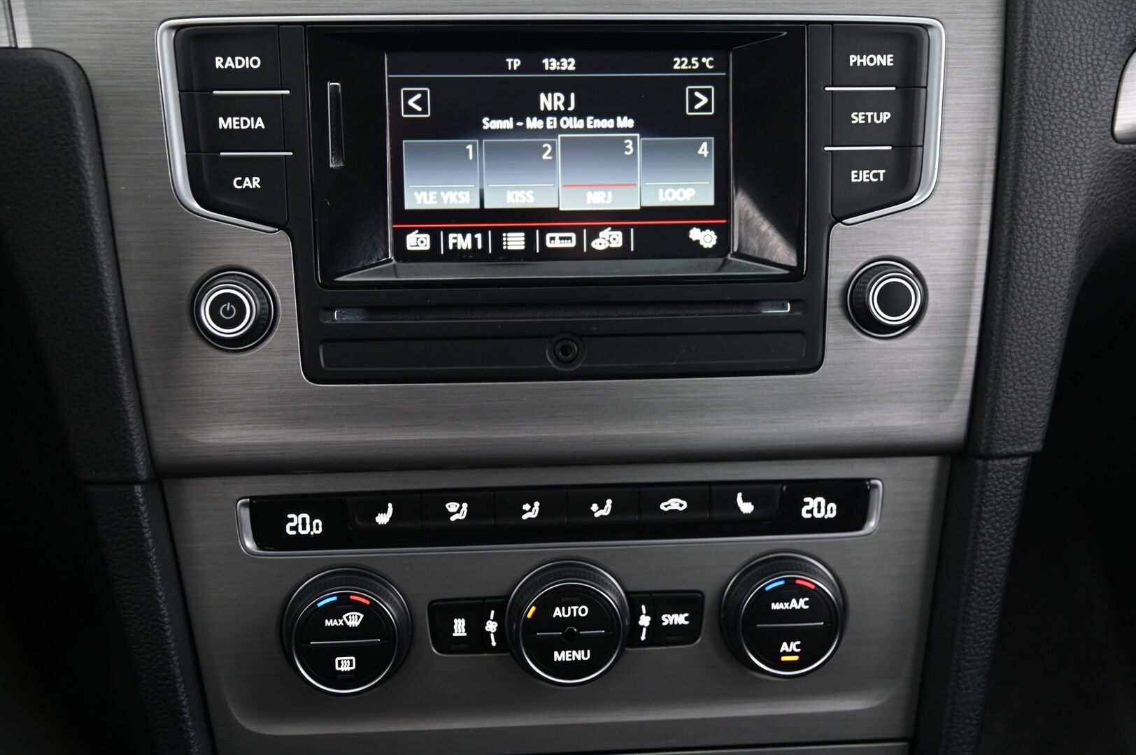 Volkswagen Golf 2016 Comfortline 1,6 TDI 81 kW (110 hv) 4MOTION Winter Edition *Webasto/  Kessy/  Vakkari/  Led/  Tutkat* - 2.om / Hihna vaihdettu 2024 / Suomiauto