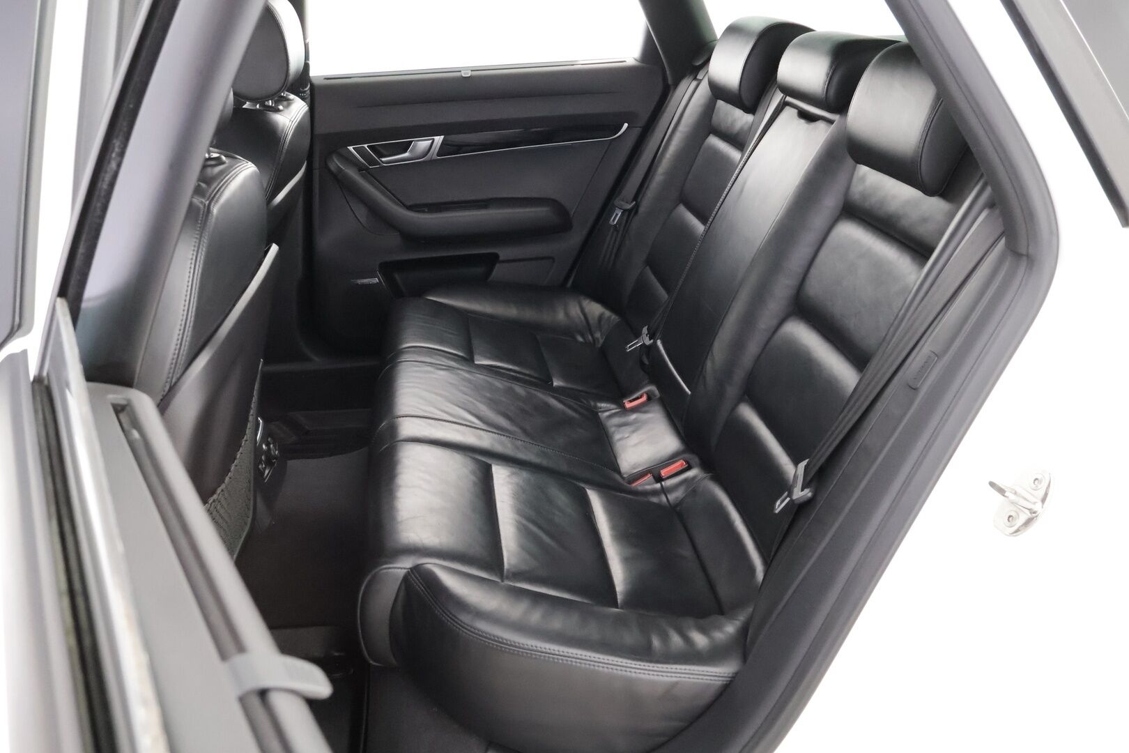 Audi A6 2008 3,0 V6 TDI DPF 207 kW quattro S Line - YritysOutlet - Myydään vain yrityksille - Adapt.Vakkari / Bose / Webasto / Kattoluukku / Nahkasisusta / SUPERVARUSTELTU!