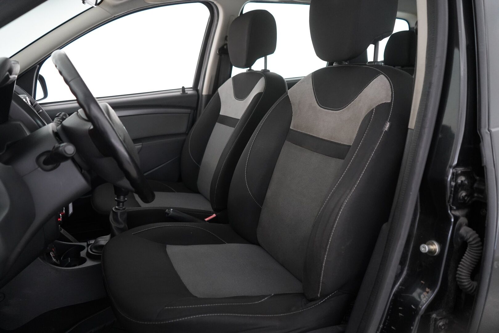 Dacia Duster 2016 dCi 110 S&S 4x4 Laureate - Vakkari / Koukku / Lohko / Ilmastointi