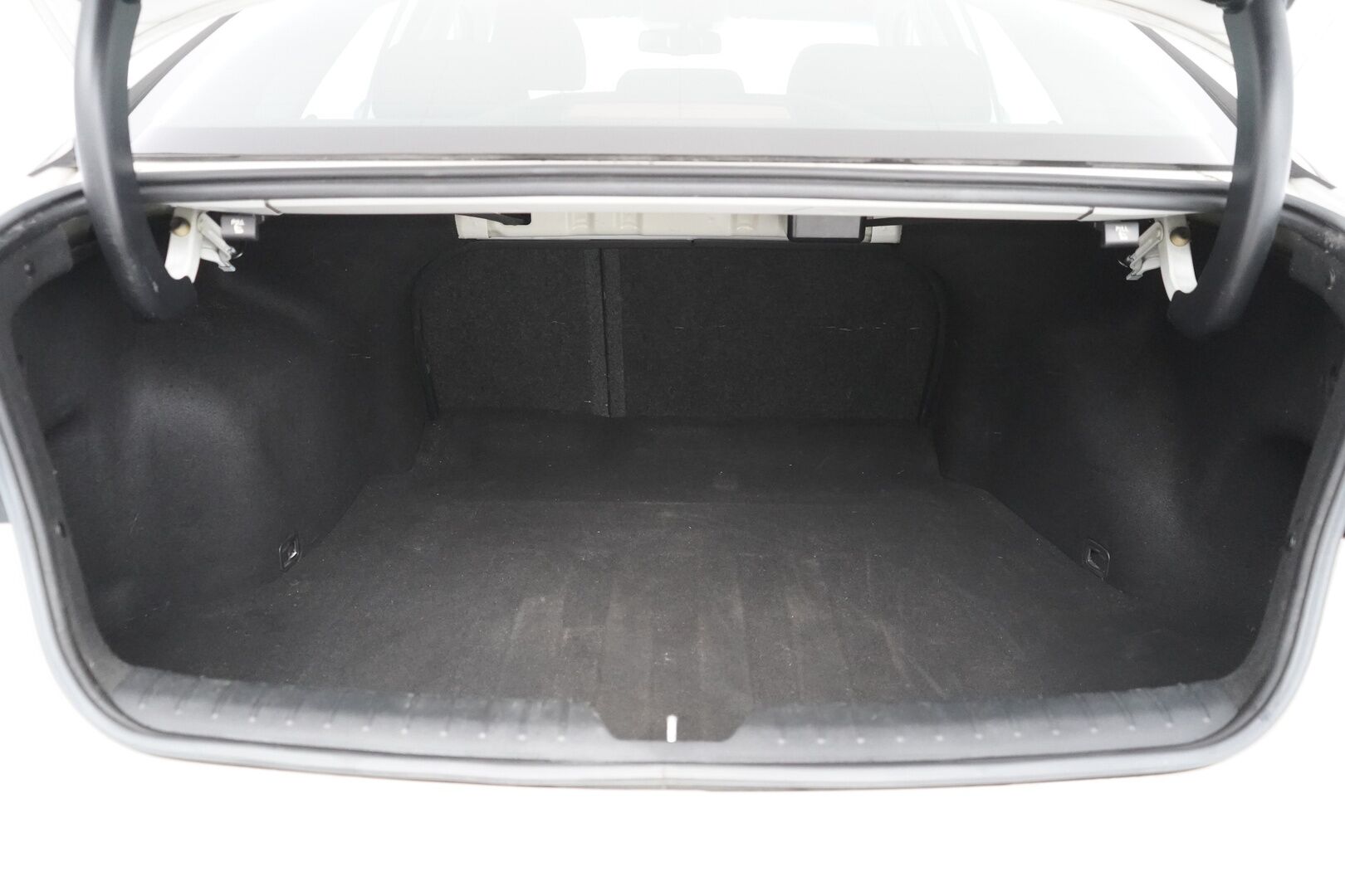 Kia Optima 2016 1,7 CRDi ISG LX DCT A/T - Suomi-auto | Kahdet renkaat Kia-aluvantein | Vetokoukku | Lohko+sisätilanlämmitin | Vakkari | Kamera | Ratinlämmitin | Navi | 
