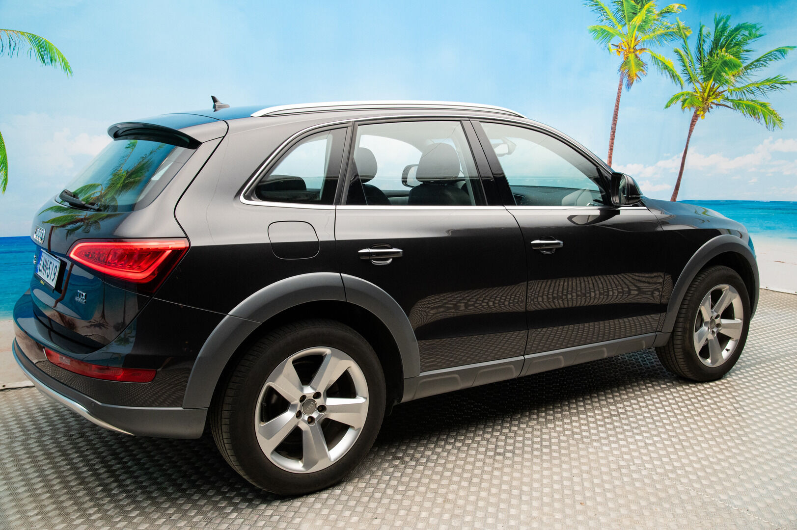 Audi Q5 2016 Offroad Land of quattro Edition 2,0 TDI 140 kW quattro S tronic - Webasto | Sporttipenkit | Koukku | Sähkötoiminen takaluukku | Xenon | Suomi-auto