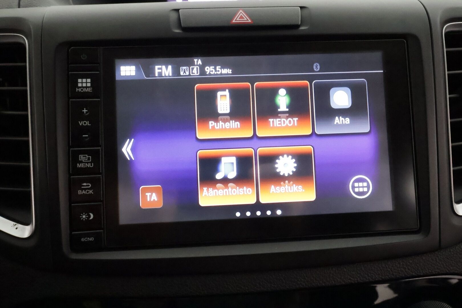 Honda CR-V 2016 1,6 Diesel Lifestyle AT **Vakkari / P.kamera / Eberspächer / Koukku / Puolinahat / Bluetooth** - Suomi-auto / Kahdet renkaat aluvanteilla