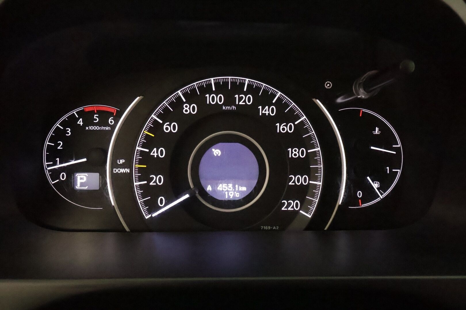 Honda CR-V 2016 1,6 Diesel Lifestyle AT **Vakkari / P.kamera / Eberspächer / Koukku / Puolinahat / Bluetooth** - Suomi-auto / Kahdet renkaat aluvanteilla