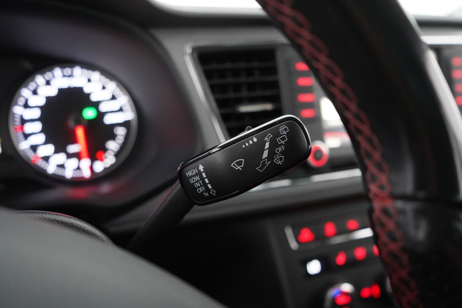 Seat Leon ST 2016 1,4 TSI 150 ACT FR DSG - Suomi- auto | ACC | Navi | Tutkat | Lohkolämmitin | Kahdet renkaat aluvantein | Jakohihna juuri vaihdettu! 