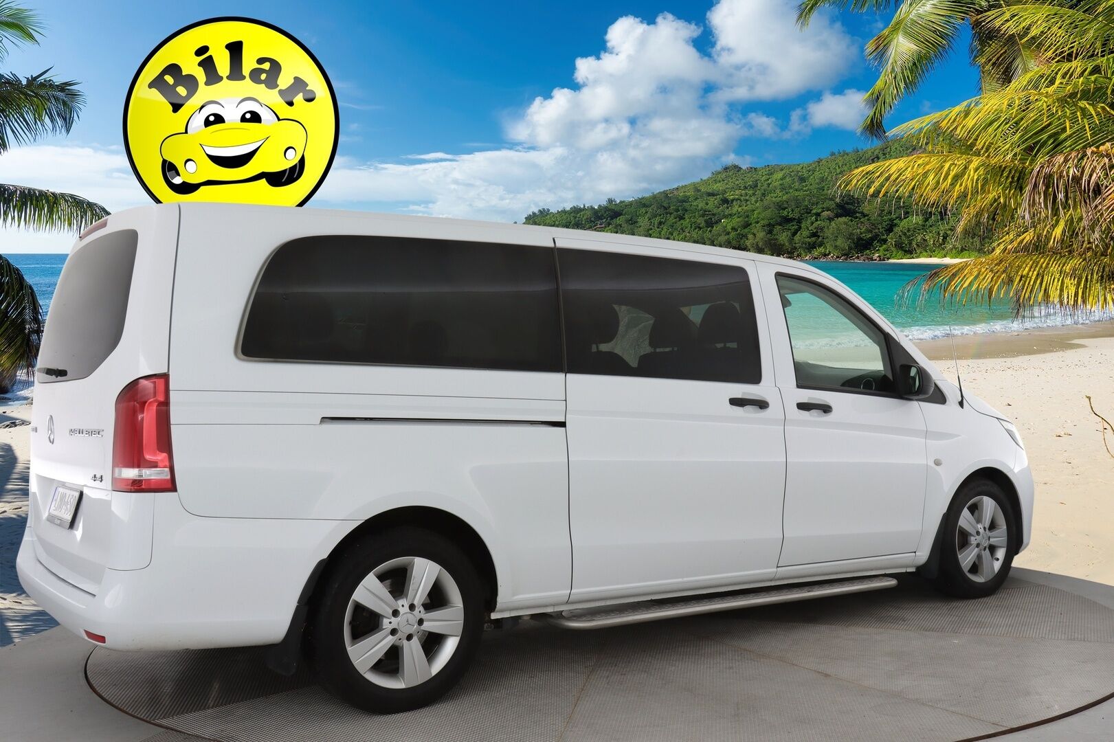 Mercedes-Benz Vito 2016 114 BlueTEC 4x4-3,05/34KB pitkä A3 A - | Webasto | 9-Paikkainen | Vetokoukku | LED ajovalot | Peruutuskamera | Vakionopeudensäädin | 2x Renkaat&Vanteet | Sähköinen liukuovi |