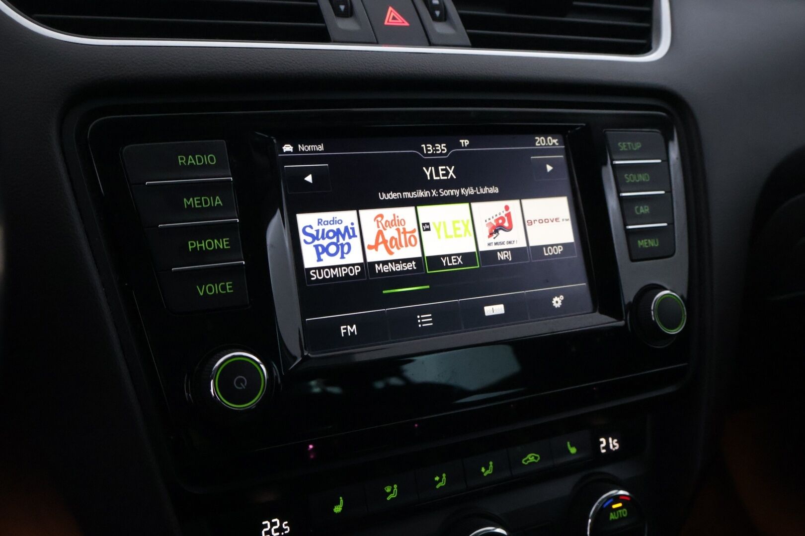 Skoda Octavia 2017 Combi 2,0 TDI 184 4x4 Scout DSG Autom. - ACC | Webasto | Koukku | Tutkat | Lämmitettävä tuulilasi | Uudet kesärenkaat | Uusi tuulilasi | Hyvä huoltohistoria