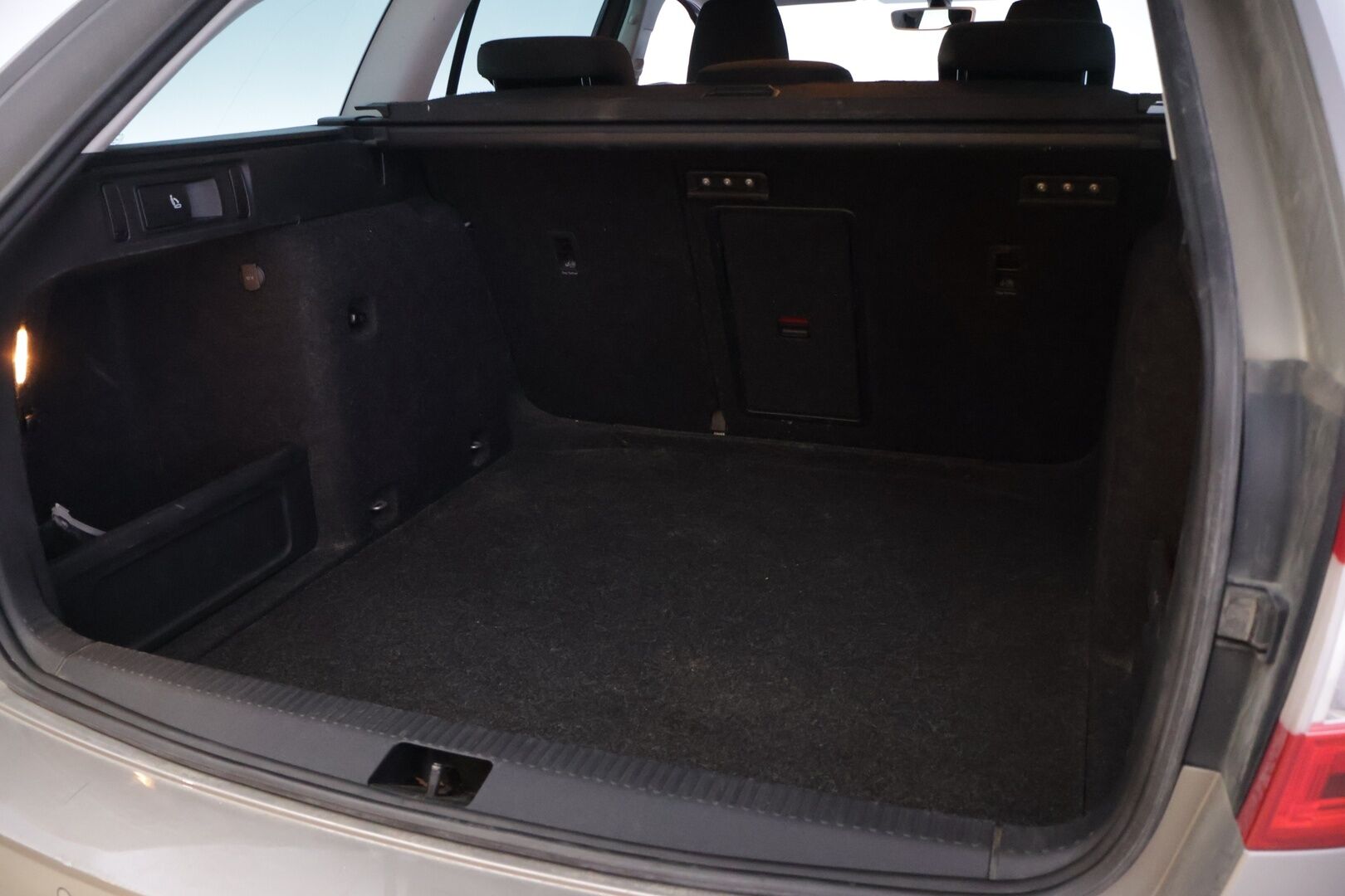 Skoda Octavia 2017 Combi 2,0 TDI 184 4x4 Scout DSG Autom. - ACC | Webasto | Koukku | Tutkat | Lämmitettävä tuulilasi | Uudet kesärenkaat | Uusi tuulilasi | Hyvä huoltohistoria