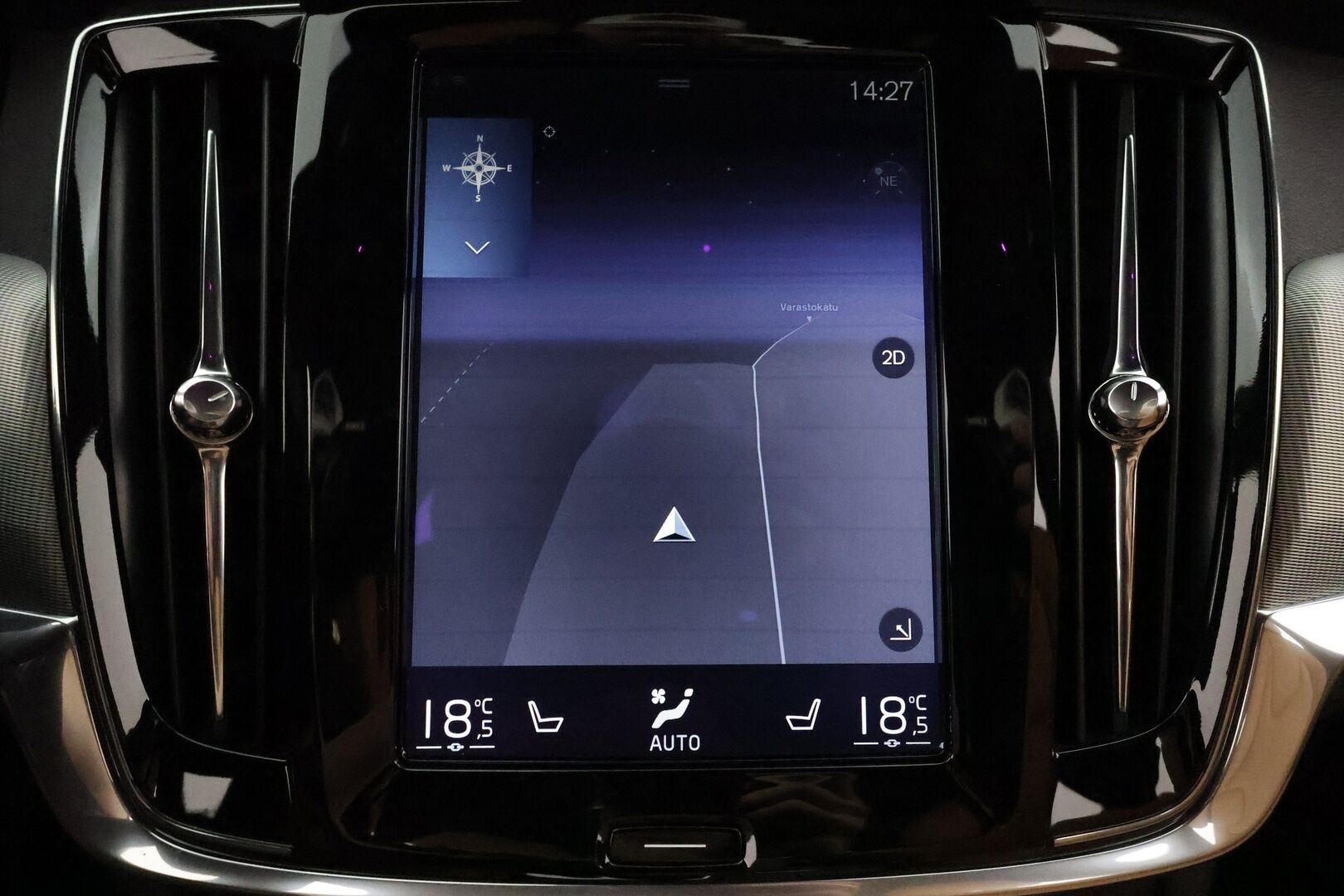 Volvo V90 2017 D4 AWD Business Inscription aut ** HUD / 360° Kamera / Webasto / Koukku / Adapt.Vakkari / Sporttipenkki Muistilla ** - Suomi-auto / Merkkihuollettu! / Juuri huollettu / Uudet talvirenkaat *