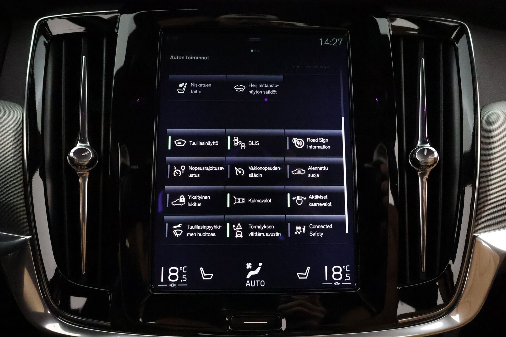Volvo V90 2017 D4 AWD Business Inscription aut ** HUD / 360° Kamera / Webasto / Koukku / Adapt.Vakkari / Sporttipenkki Muistilla ** - Suomi-auto / Merkkihuollettu! / Juuri huollettu / Uudet talvirenkaat *