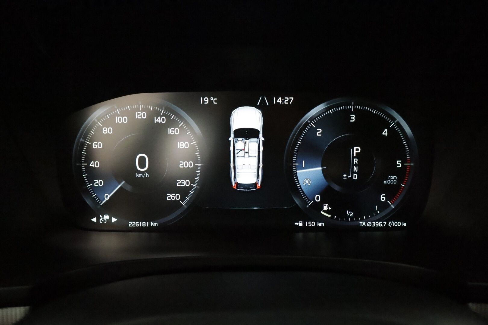 Volvo V90 2017 D4 AWD Business Inscription aut ** HUD / 360° Kamera / Webasto / Koukku / Adapt.Vakkari / Sporttipenkki Muistilla ** - Suomi-auto / Merkkihuollettu! / Juuri huollettu / Uudet talvirenkaat *