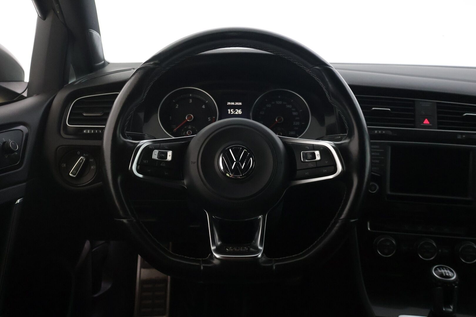Volkswagen Golf 2017 GTD 2,0 TDI 135 kW (184 hv) - | Lohkolämmitin | P. Tutkat | Vakionopeudensäädin | Navi | Bluetooth | 2x Renkaat ja vanteet |