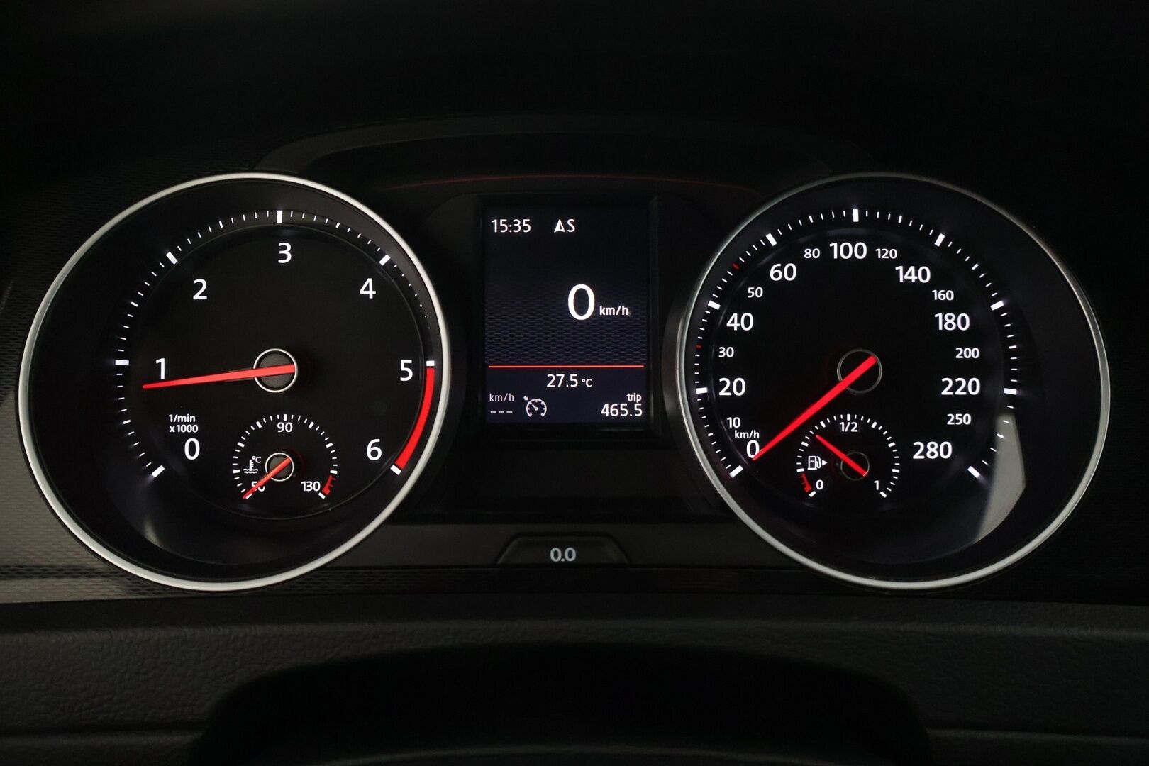 Volkswagen Golf 2017 GTD 2,0 TDI 135 kW (184 hv) - | Lohkolämmitin | P. Tutkat | Vakionopeudensäädin | Navi | Bluetooth | 2x Renkaat ja vanteet |