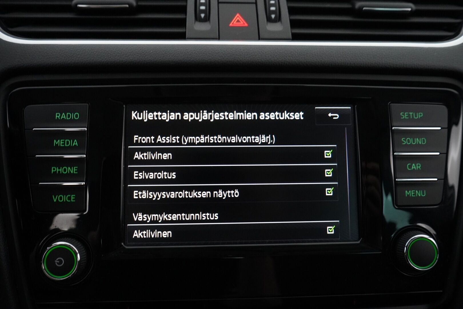 Skoda Octavia 2017 Combi 1,4 TSI Style DSG Autom. - Webasto kaukosäädöllä | Irrotettava vetokoukku | Vakkari | Tutkat | Suomi-auto | Kahdet renkaat Skoda vanteilla