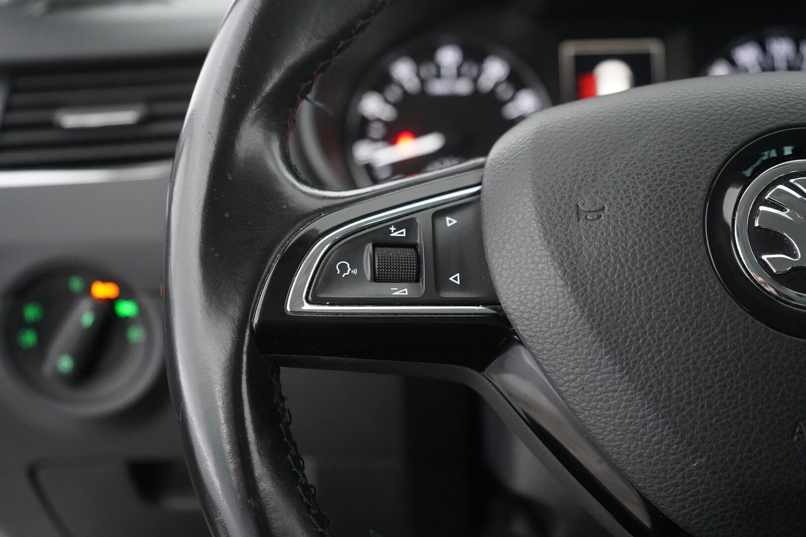 Skoda Octavia 2017 Combi 1,4 TSI Style DSG Autom. - Webasto kaukosäädöllä | Irrotettava vetokoukku | Vakkari | Tutkat | Suomi-auto | Kahdet renkaat Skoda vanteilla