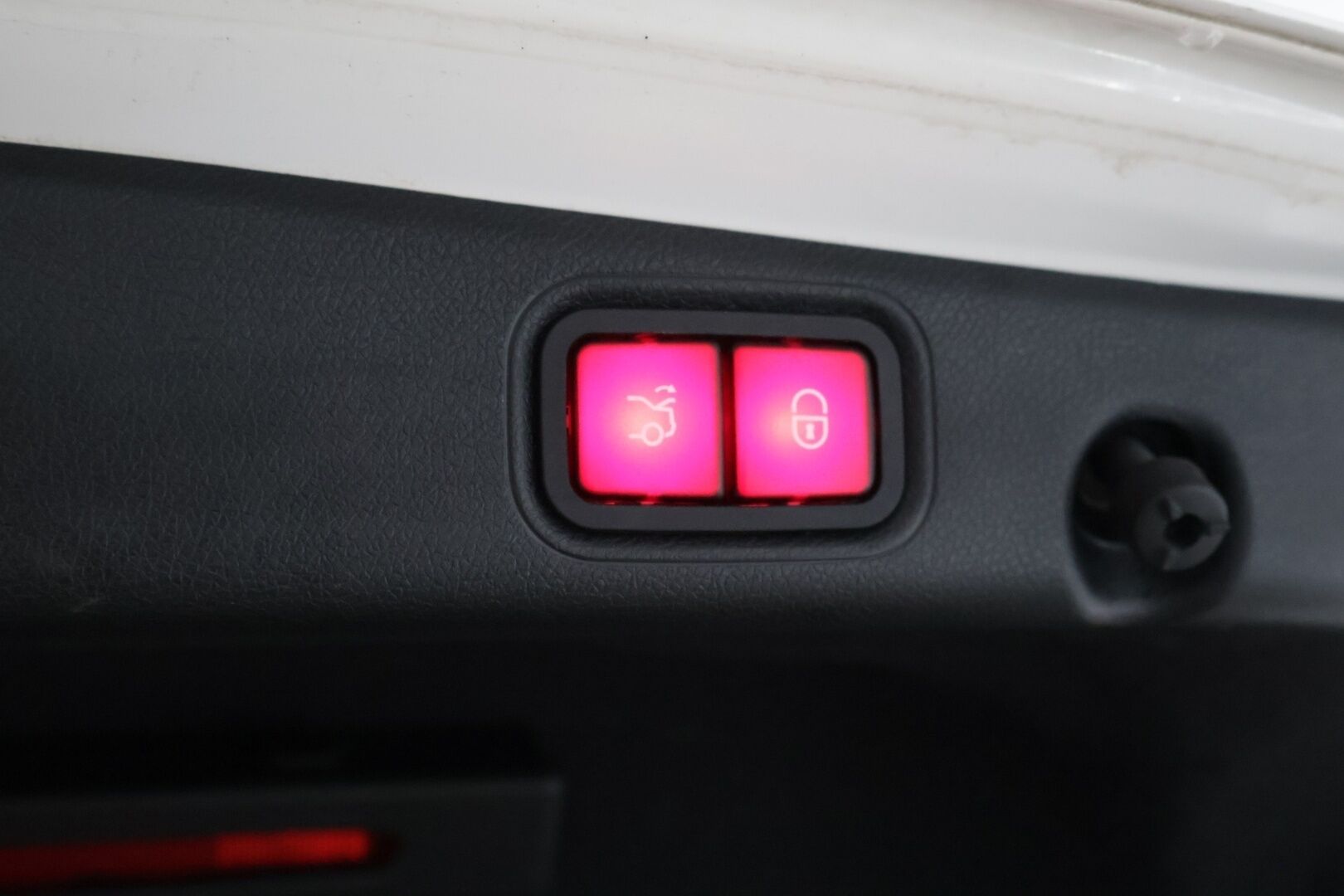 Mercedes-Benz E 2017 350 e A Premium Business - YritysOutlet - Myydään vain yrityksille - Widescreen / Burmester / HUD / Navi / 360° / Acc / Kaista / Blis / Sporttinahat