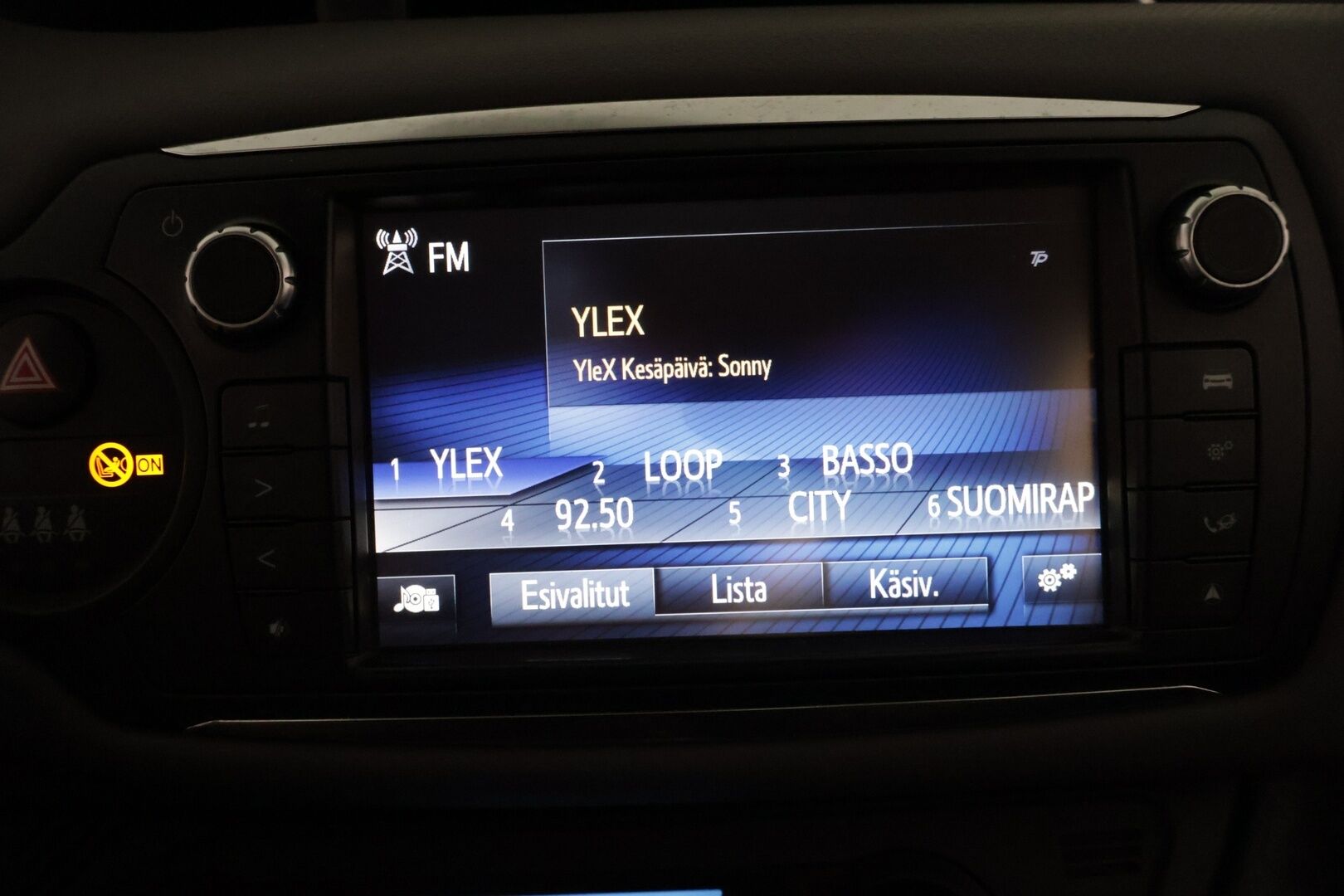 Toyota Yaris 2017 1,5 Hybrid Active 5ov - Huutokaupat.com / Merkkihuollettu / p-kamera