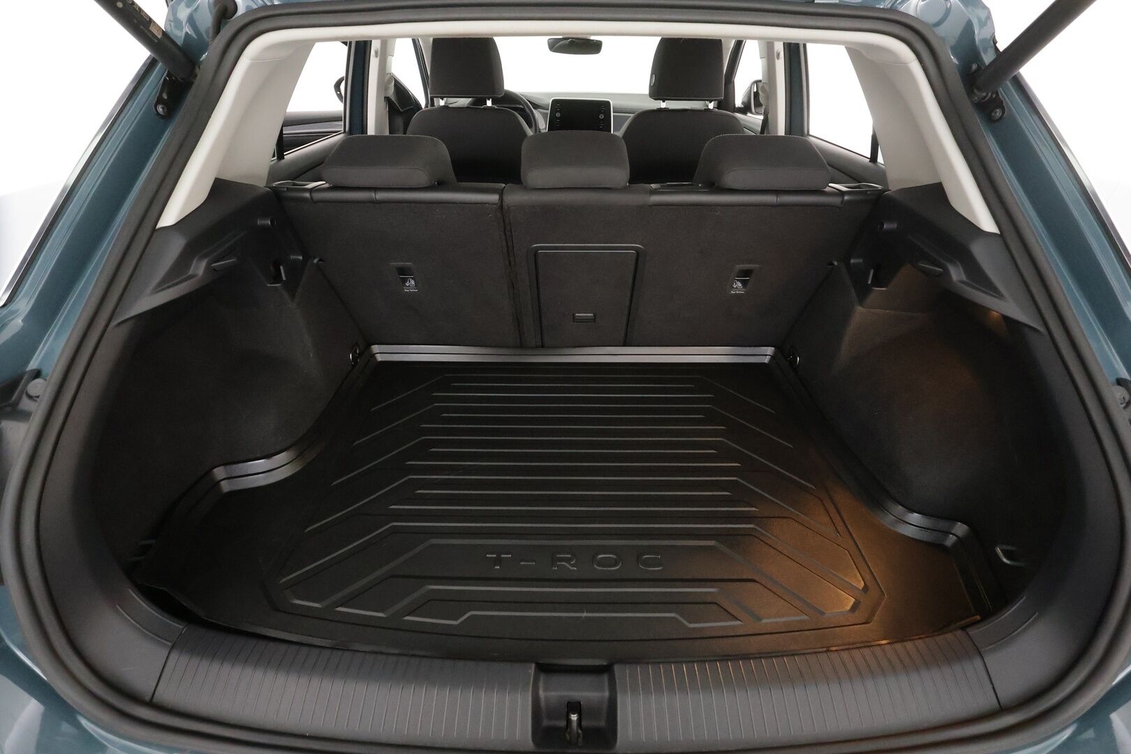 Volkswagen T-Roc 2023 Style 2,0 TDI SCR 110 kW 4MOTION DSG * ACC / P.kamera / LED / Navi / Webasto / Puolinahat / Sähköluukku * - 1.Om Suomi-auto / Kahdet renkaat aluvanteilla 