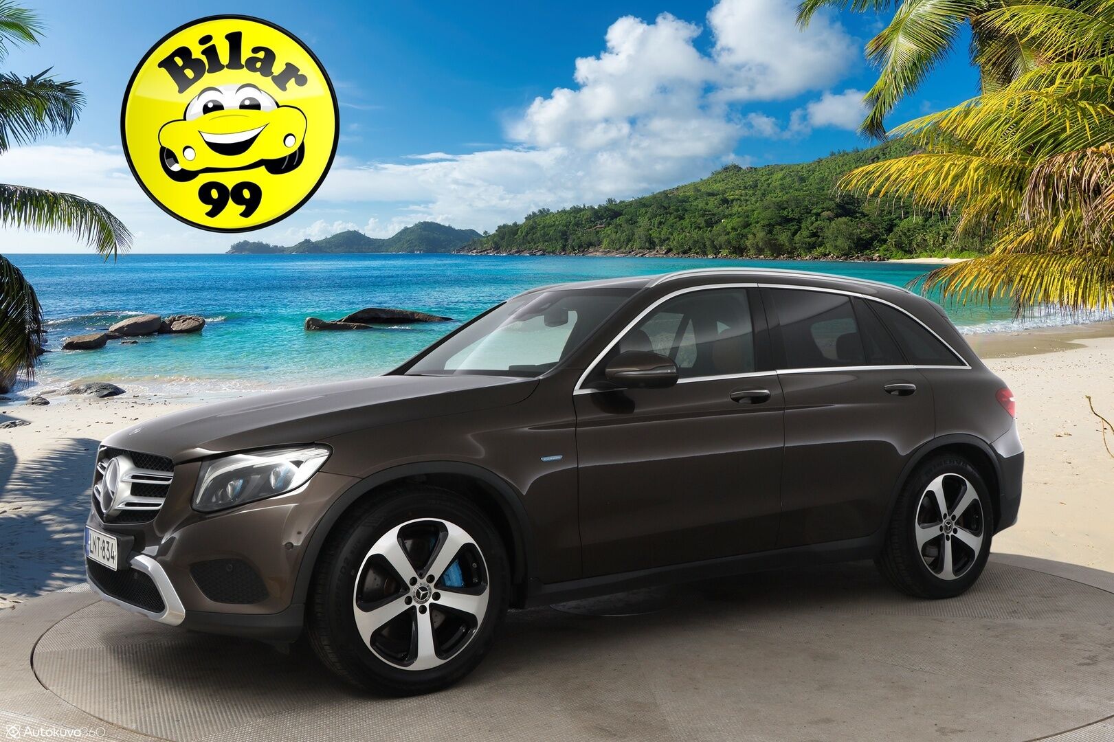 Mercedes-Benz GLC 2017 350 e 4Matic A Premium Business - Suomiauto / Burmester / Distronic / Panoraama / Ilma-Alusta / Vetokoukku / Nahkasisusta / 360-Kamera / HUD / Supervarusteet!