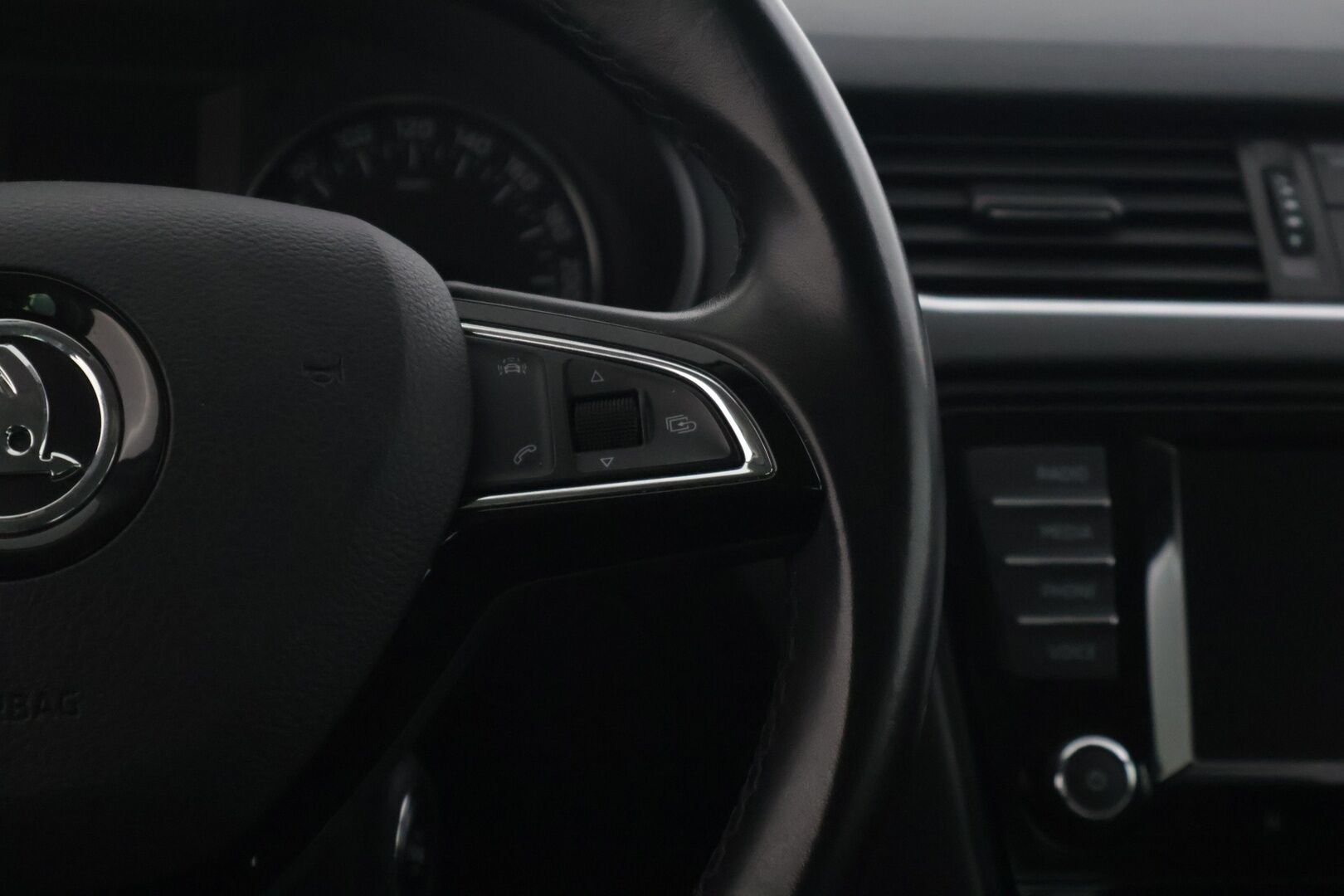 Skoda Octavia 2017 2,0 TDI 150 Style DSG Autom. - * YritysOutlet - tämä auto myydään vain yrityksille *