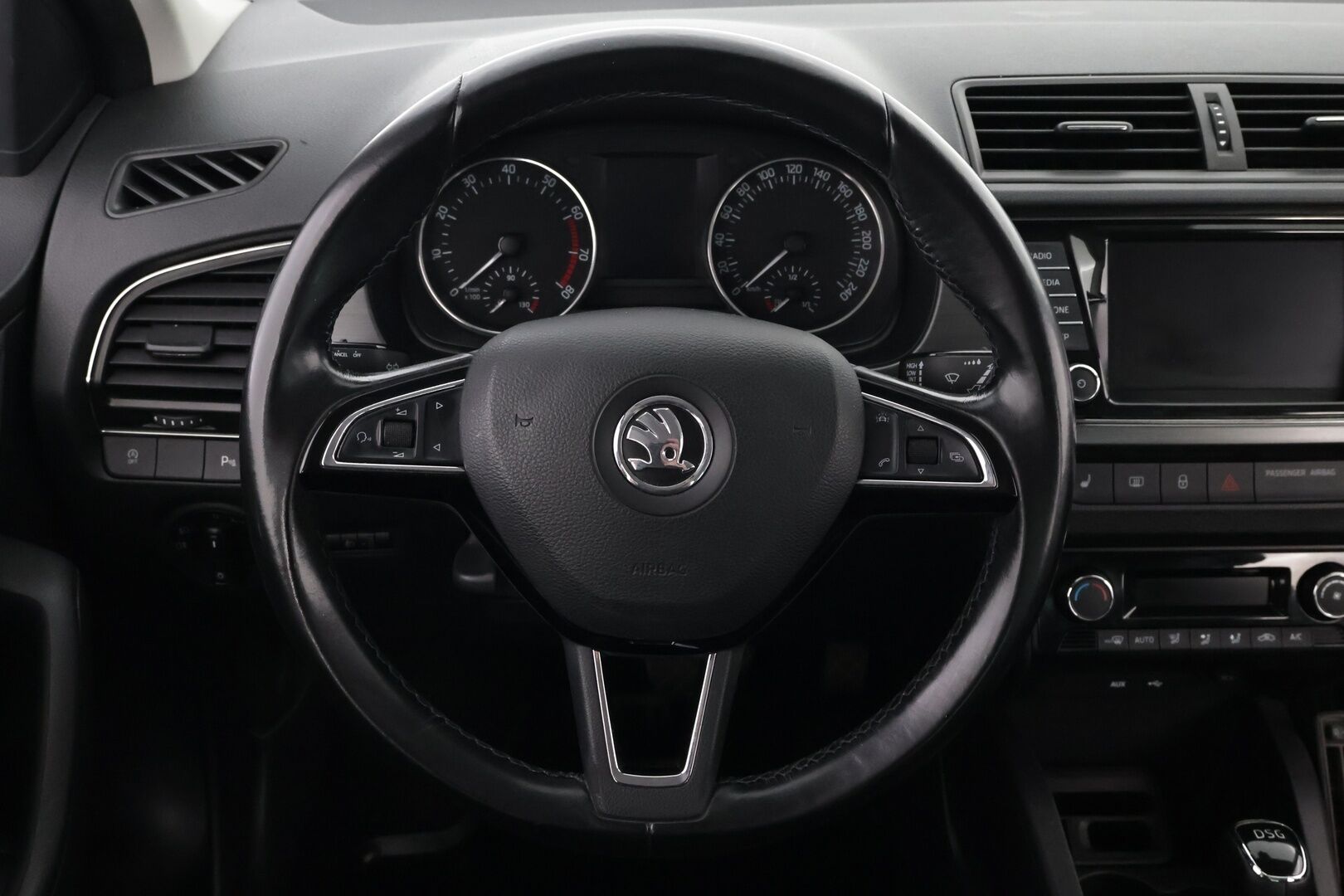 Skoda Fabia 2017 Combi 1,2 TSI 110 Style DSG Autom. - Suomiauto | Vakkari | Front Assist | Lohko & Sisäpistoke | Peruutustutkat | KeylessGo | 2x Renkaat Aluvantein!