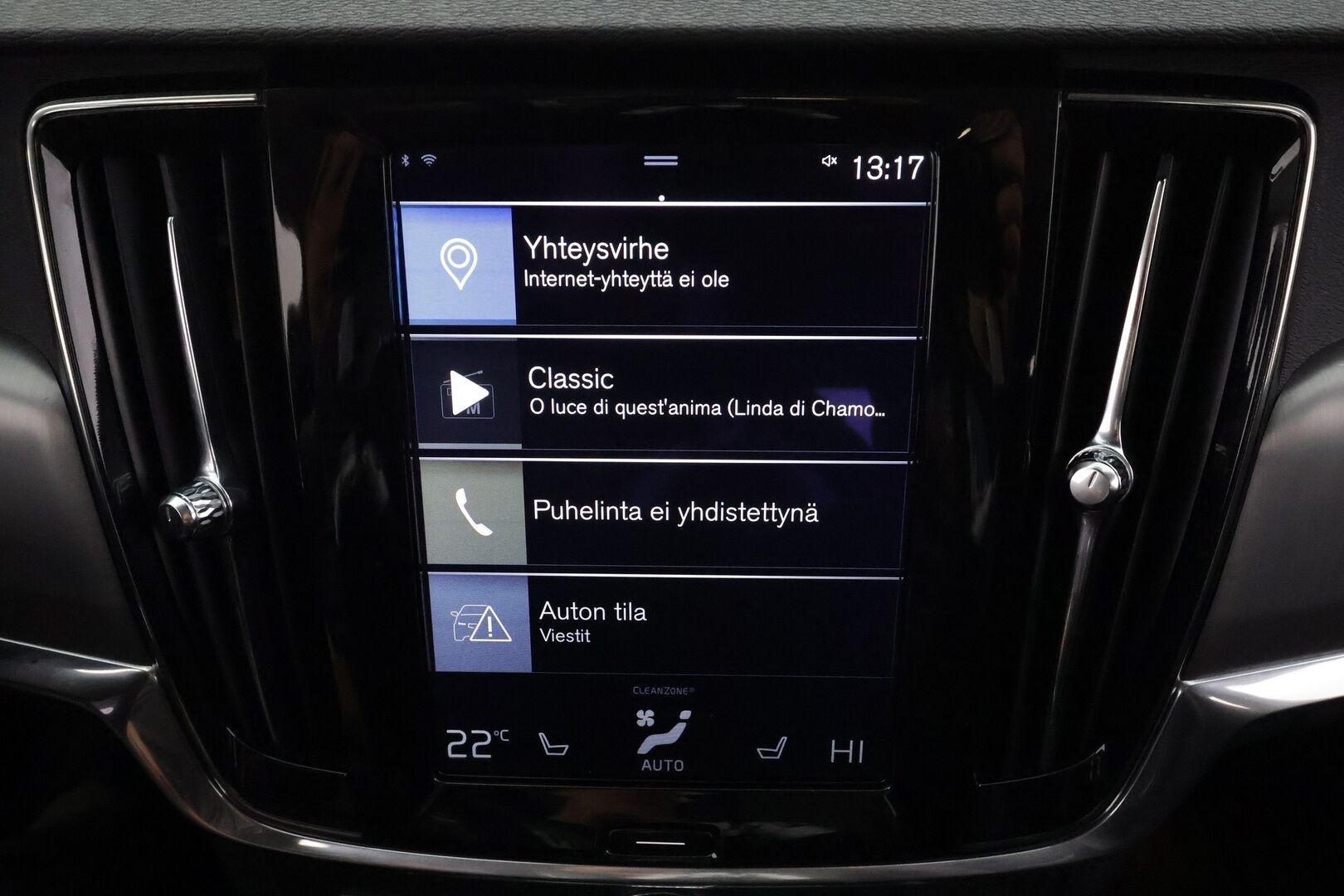 Volvo V90 2017 D4 AWD Business aut * ACC / P.kamera / Webasto / Koukku / LED / Navi / KeylessGo / Sähköluukku * - Suomi-auto / Kahdet renkaat aluvanteilla