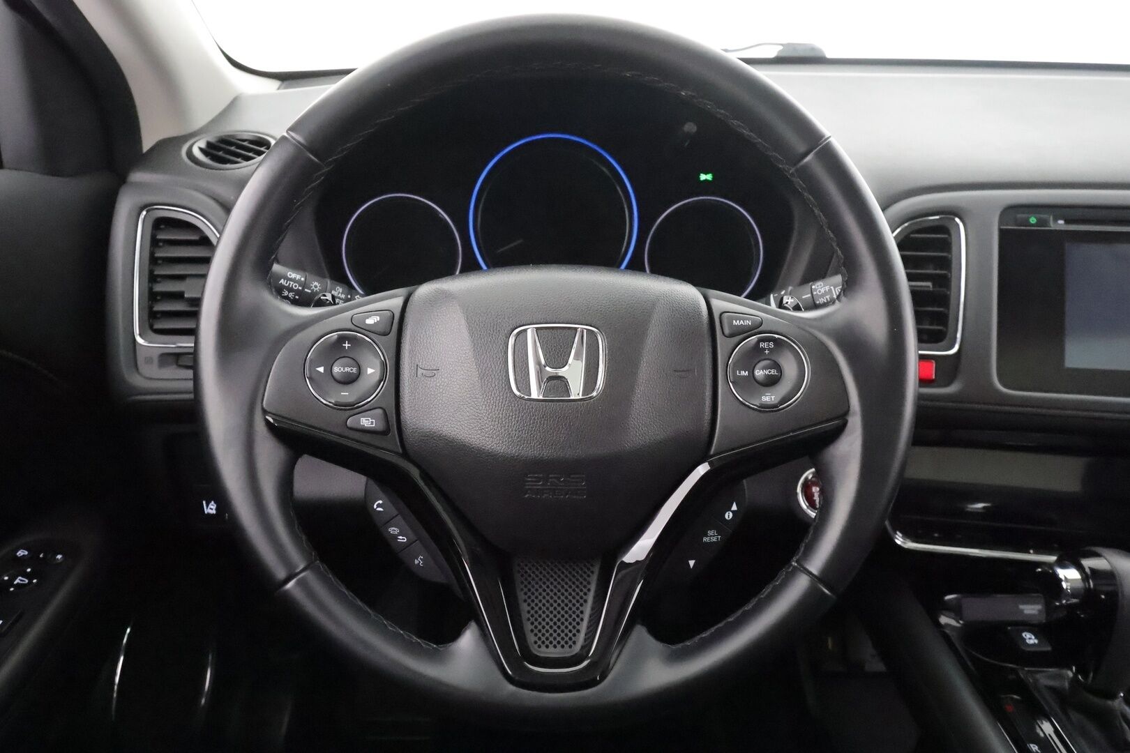 Honda HR-V 2017 1,5 Executive CVT - | Panorama | Koukku | Puolinahat | LED | Keyless | P.kamera | Kaistavahti | Vakkari | City Brake System | Bluetooth | 2x renkaat aluin | 