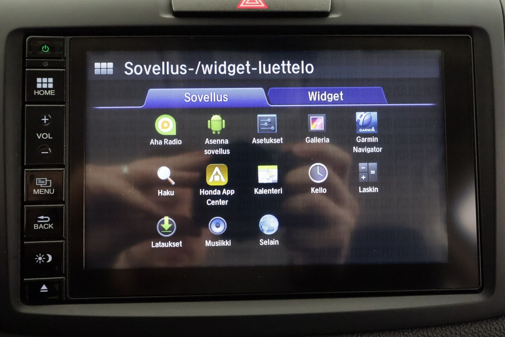 Honda CR-V 2017 1,6 Diesel Elegance Plus AT * 1.Om Suomi-auto / Vakkari / P.kamera / Webasto / Koukku / Navi * - Kahdet renkaat aluvanteilla - HULLU BLACKWEEK KORKOTARJOUS 2,49%