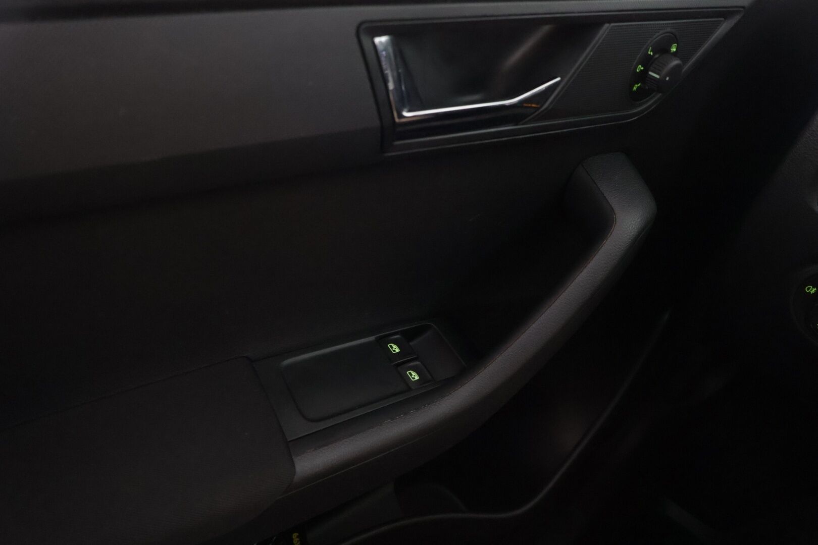Skoda Fabia 2017 *Combi 1,2 TSI 110 Ambition DSG Autom* Vakionopeudensäädin / Bluetooth / 1-omisteinen / Suomi-auto / tutkat takana* - 1-omisteinen / Suomi-auto / Kattavat huollot