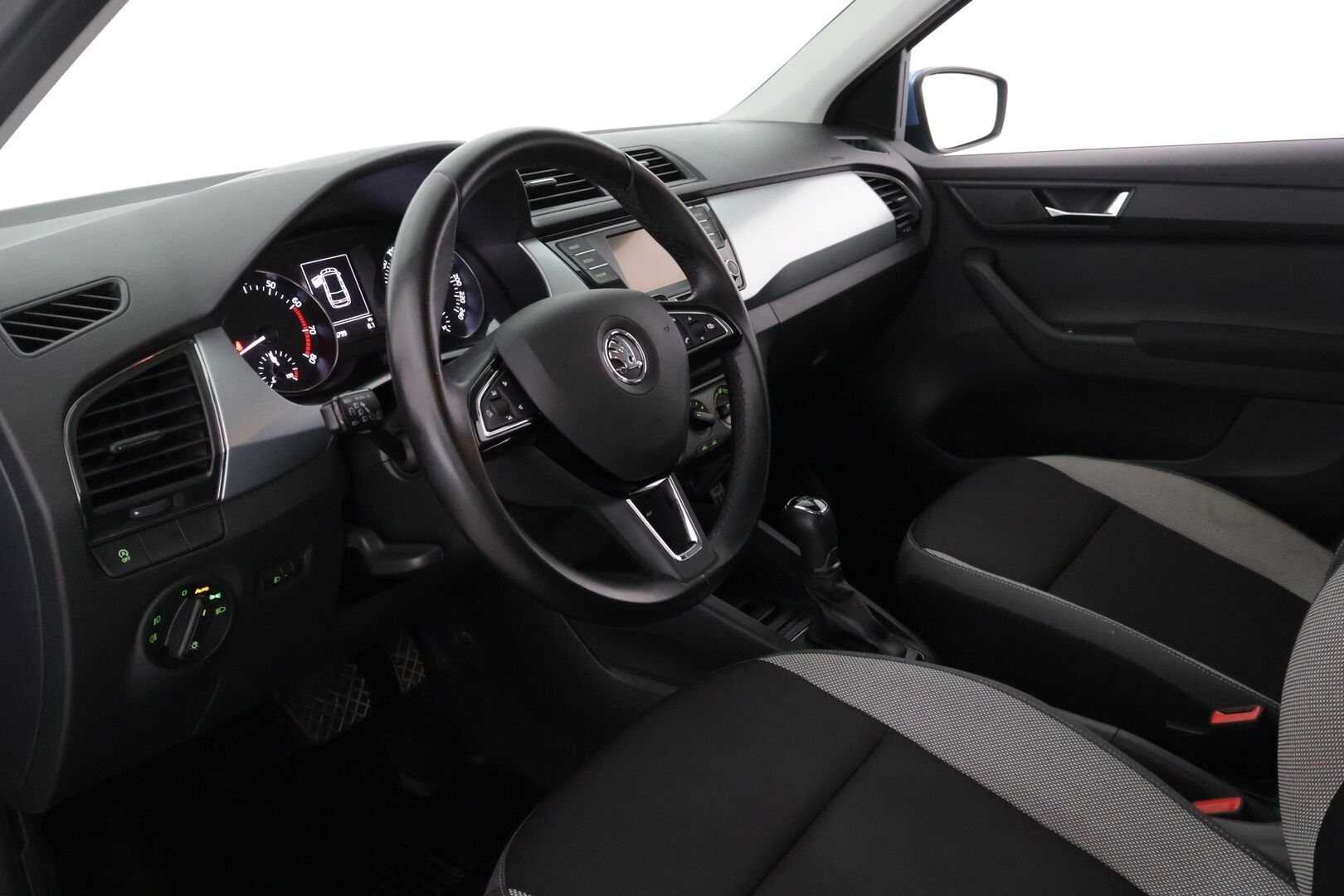 Skoda Fabia 2017 *Combi 1,2 TSI 110 Ambition DSG Autom* Vakionopeudensäädin / Bluetooth / 1-omisteinen / Suomi-auto / tutkat takana* - 1-omisteinen / Suomi-auto / Kattavat huollot