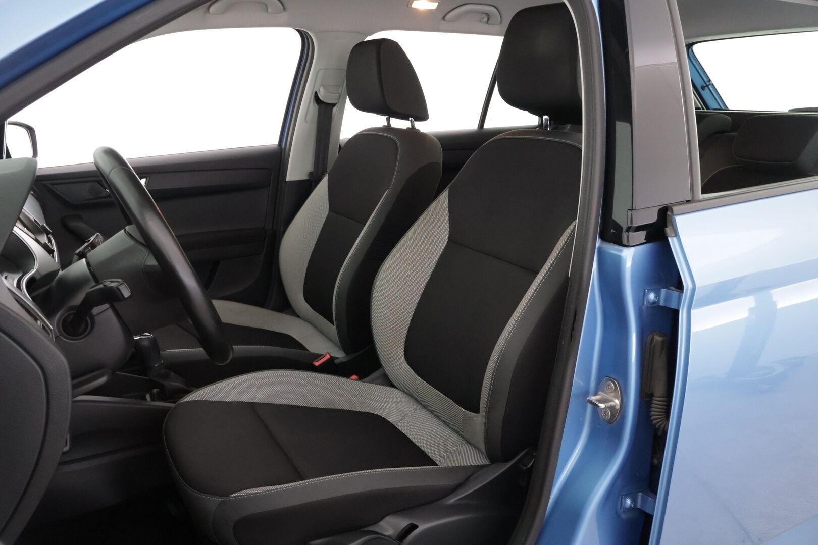 Skoda Fabia 2017 *Combi 1,2 TSI 110 Ambition DSG Autom* Vakionopeudensäädin / Bluetooth / 1-omisteinen / Suomi-auto / tutkat takana* - 1-omisteinen / Suomi-auto / Kattavat huollot
