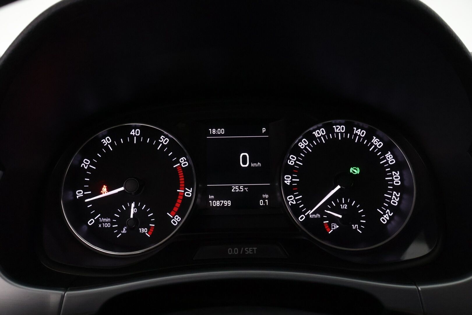 Skoda Fabia 2017 *Combi 1,2 TSI 110 Ambition DSG Autom* Vakionopeudensäädin / Bluetooth / 1-omisteinen / Suomi-auto / tutkat takana* - 1-omisteinen / Suomi-auto / Kattavat huollot