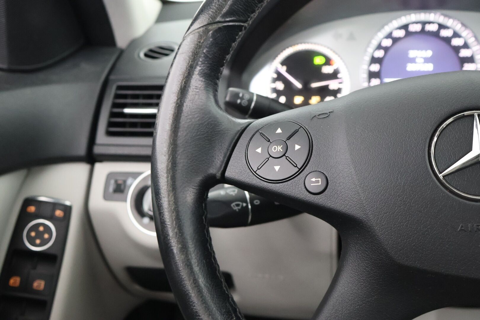 Mercedes-Benz C 2008 200 Kompressor A Business - Suomi-Auto | Tutkat | Kattoluukku | Hyvässä kunnossa