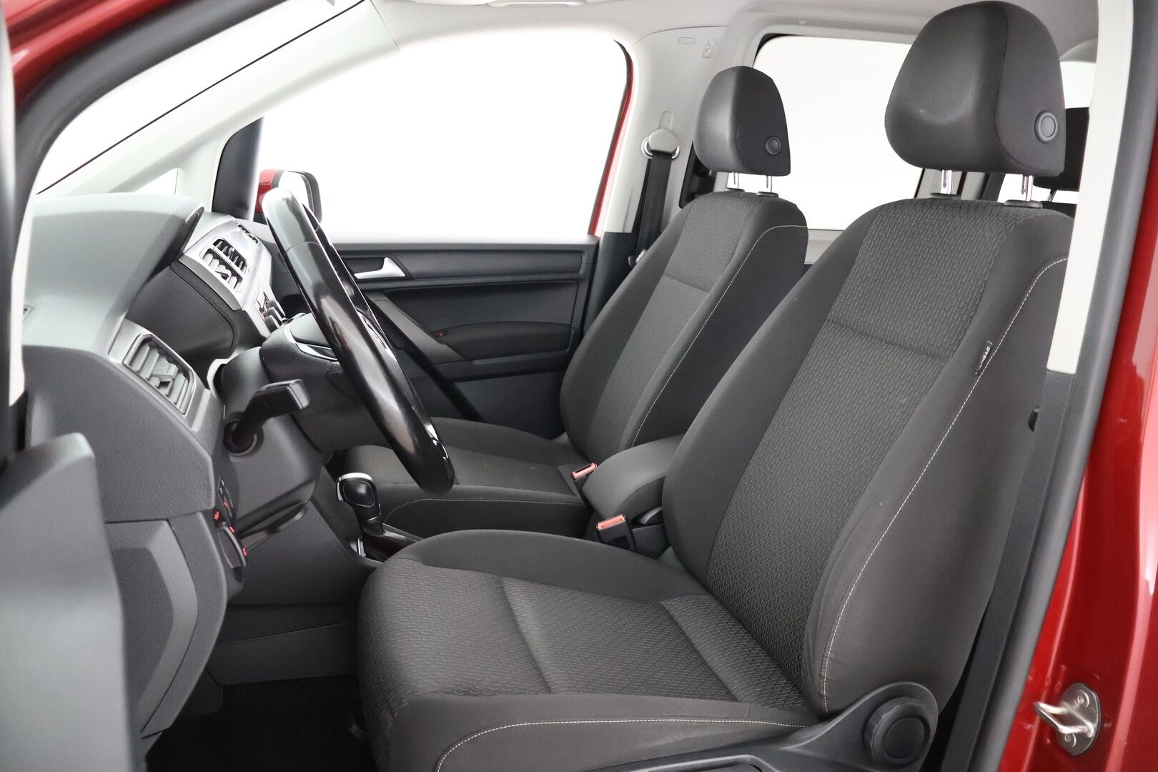 Volkswagen Caddy Maxi 2018 Trendline Family 1,4 TSI 92kW DSG bens. 7-p - Suomi-Auto | Vakkari | Webasto | P. Tutka | Koukku / 7-paikkainen 