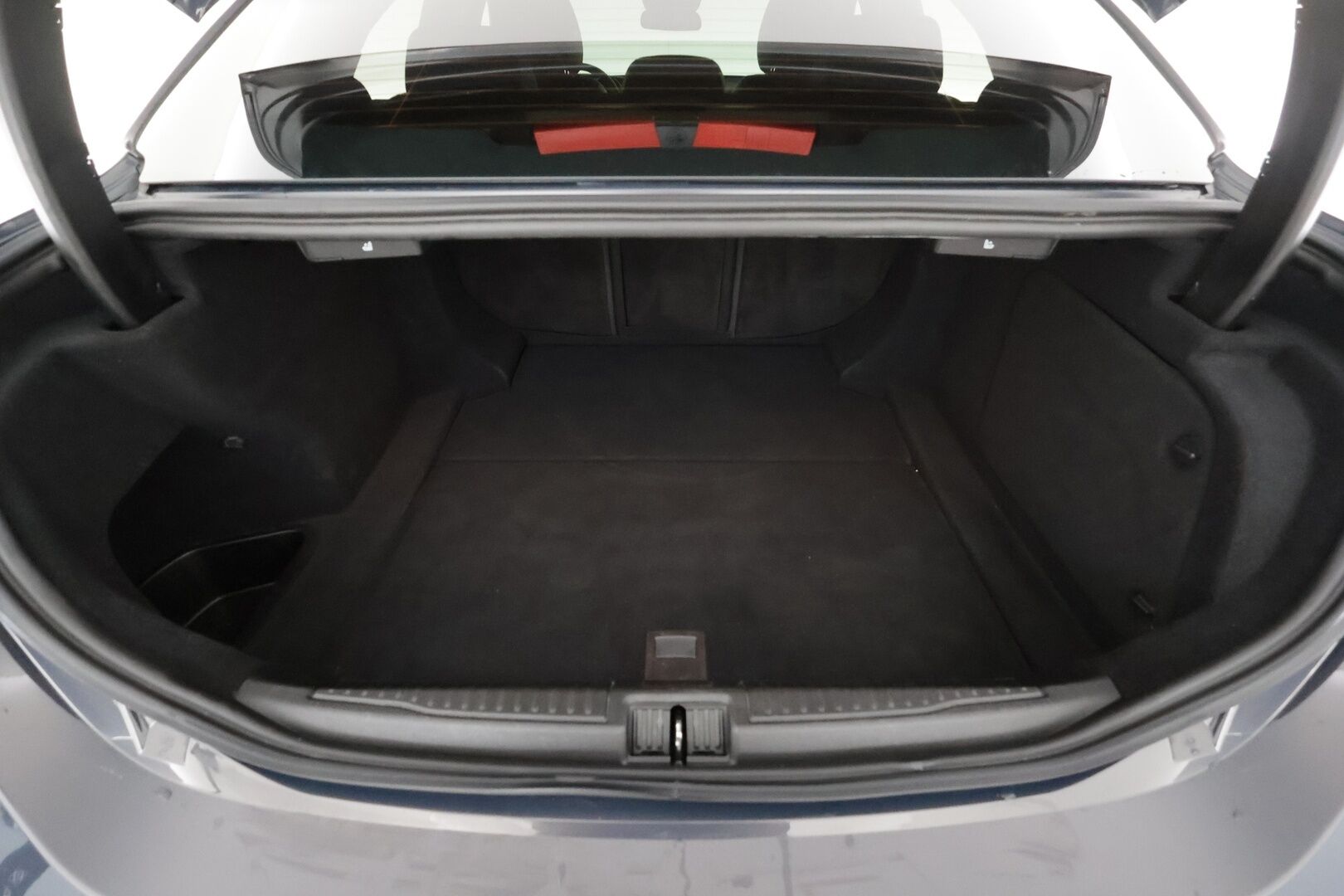 Alfa Romeo Giulia 2018 2,0 Bensiini 280hp AT8 AWD Veloce *Vakkari / Muistipenkki / Kaistavahti / Nahkaverhoilu /  Keyless / Lohkolämmitin * - Suomi-auto / Kahdet renkaat vanteilla - HULLUT VÄLIPÄIVÄT KORKOTARJOUS 2,49%