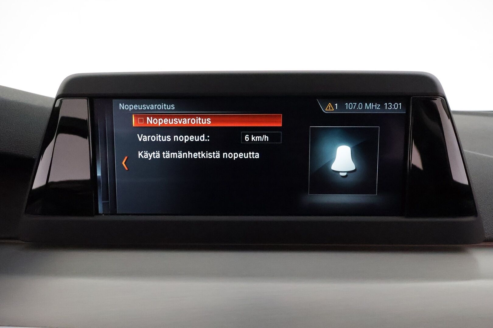 BMW 520 2018 G31 Touring 520d A Business Sport *Webasto / Kamera / LED / Koukku / Digimittaristo* - Suomi-auto / Kahdet renkaat aluvanteilla / Seuraava huolto 30tkm tai 05/2026