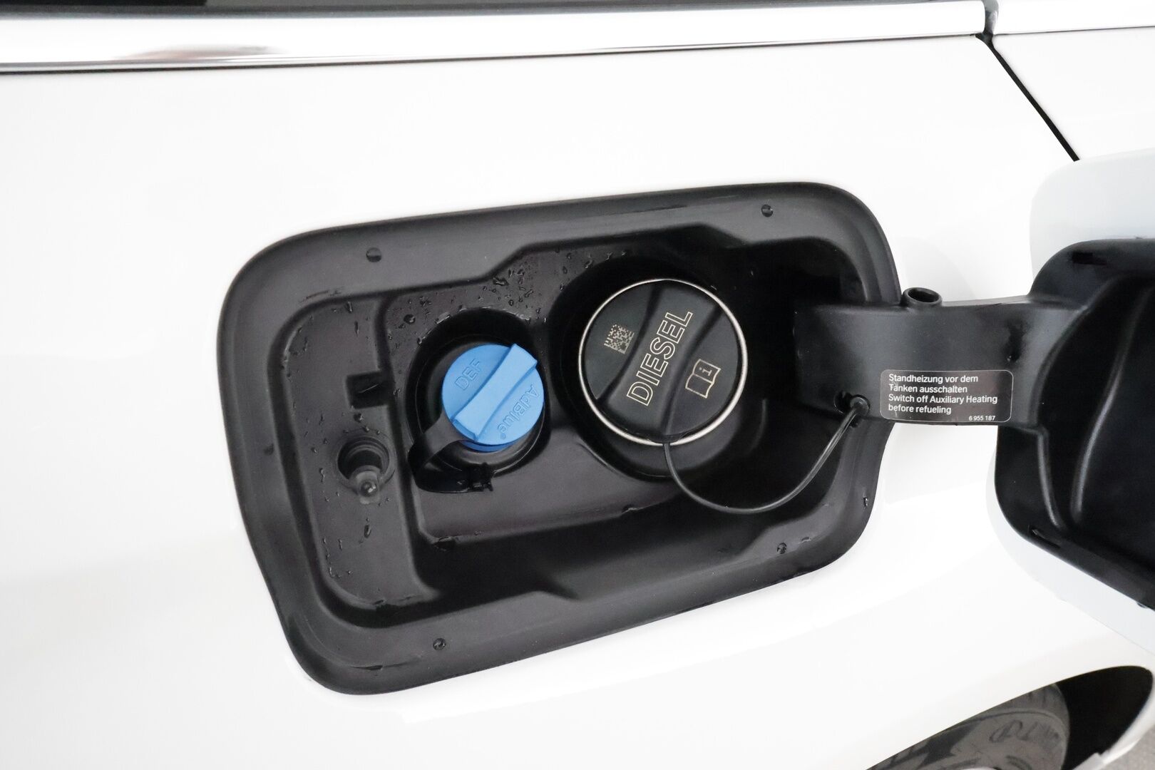 BMW 520 2018 G31 Touring 520d A Business Sport *Webasto / Kamera / LED / Koukku / Digimittaristo* - Suomi-auto / Kahdet renkaat aluvanteilla / Seuraava huolto 30tkm tai 05/2026