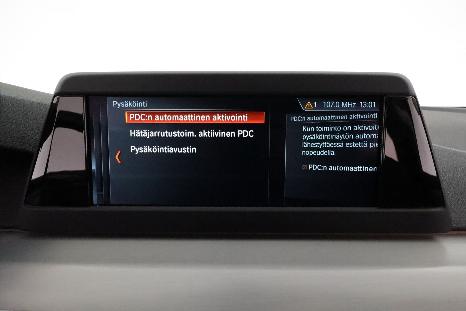 BMW 520 2018 G31 Touring 520d A Business Sport *Webasto / Kamera / LED / Koukku / Digimittaristo* - Suomi-auto / Kahdet renkaat aluvanteilla / Seuraava huolto 30tkm tai 05/2026