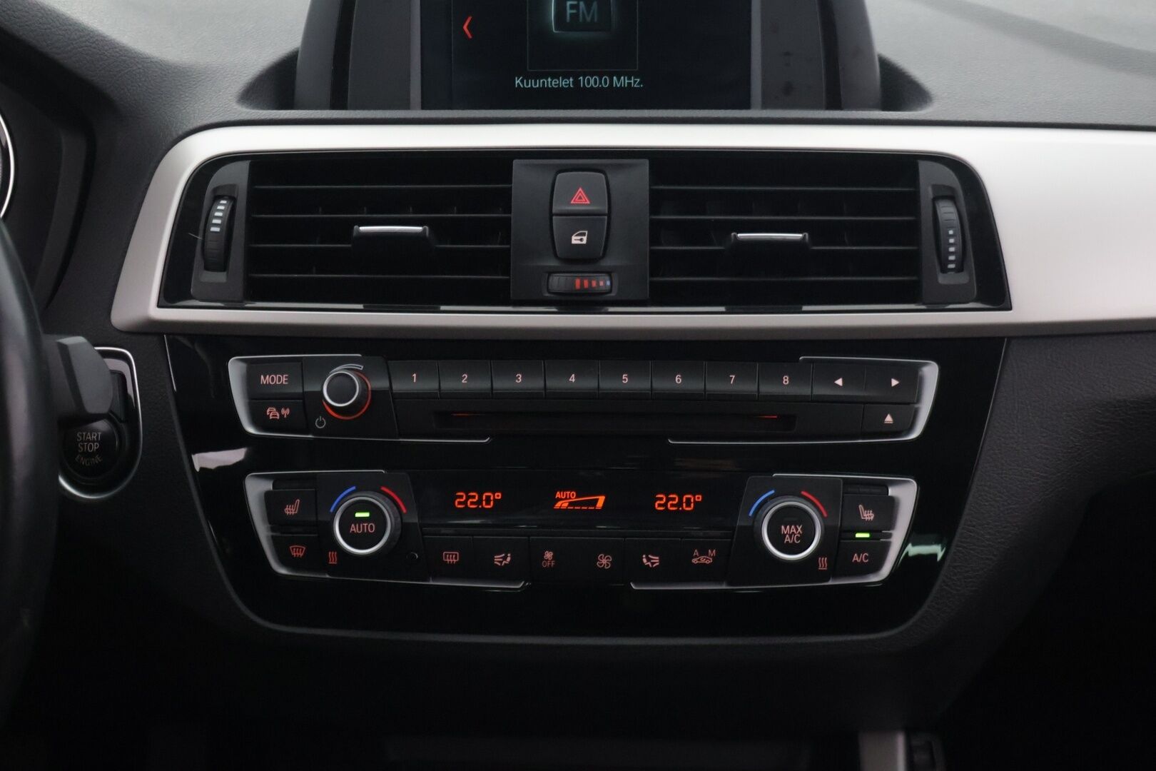 BMW 220 2018 F22 LCI Coupe 220i A Business / 2-om. Suomi-auto / Tutkat / Vakkari / Lohko / LED-valot / Bluetooth / Aut. Ilmastointi - 2x Aluvanteet / Hyvä huoltohistoria / Uudenveroiset Pirellin nastat! - HULLU BLACKWEEK KORKOTARJOUS 2,49%